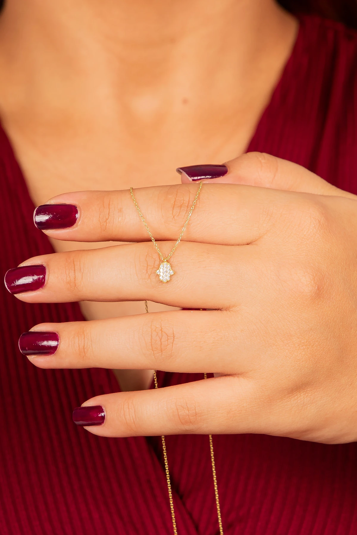 Gümüş Zirkon Taşlı Minimal Fatma Ana Eli Gold Kolye