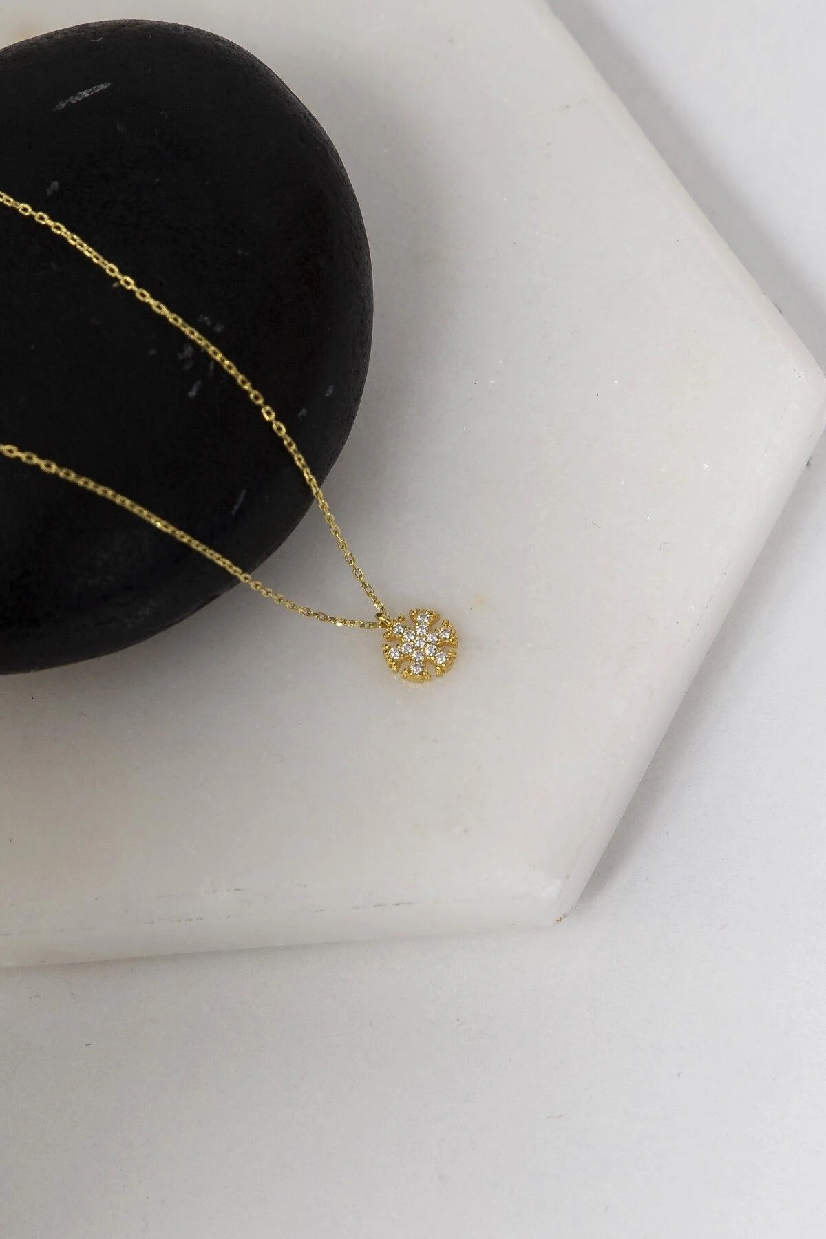 Gümüş Zirkon Taşlı Minimal Kar Tanesi Gold Kolye