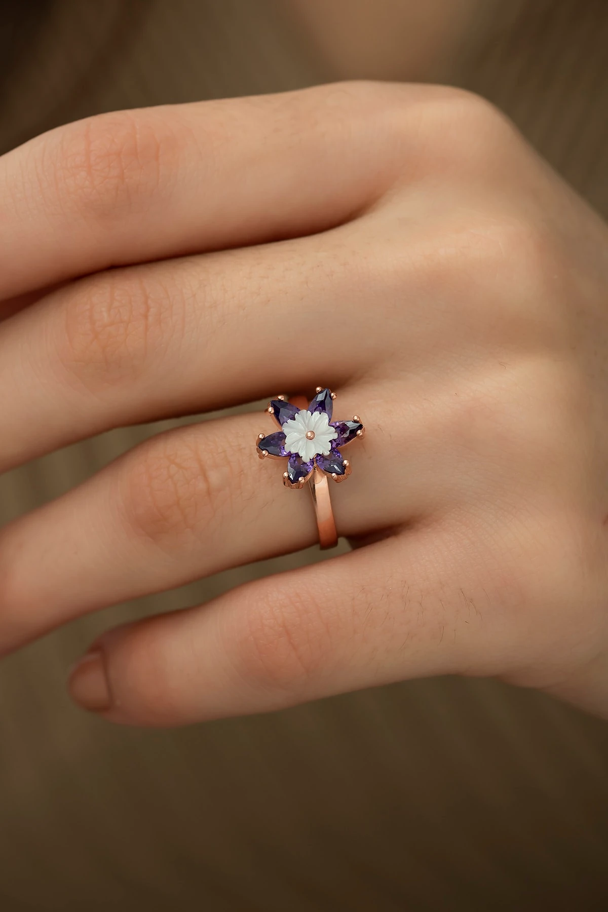 Ametist Taşlı Sedefli Lotus Çiçeği Yüzük 925 Ayar Gümüş