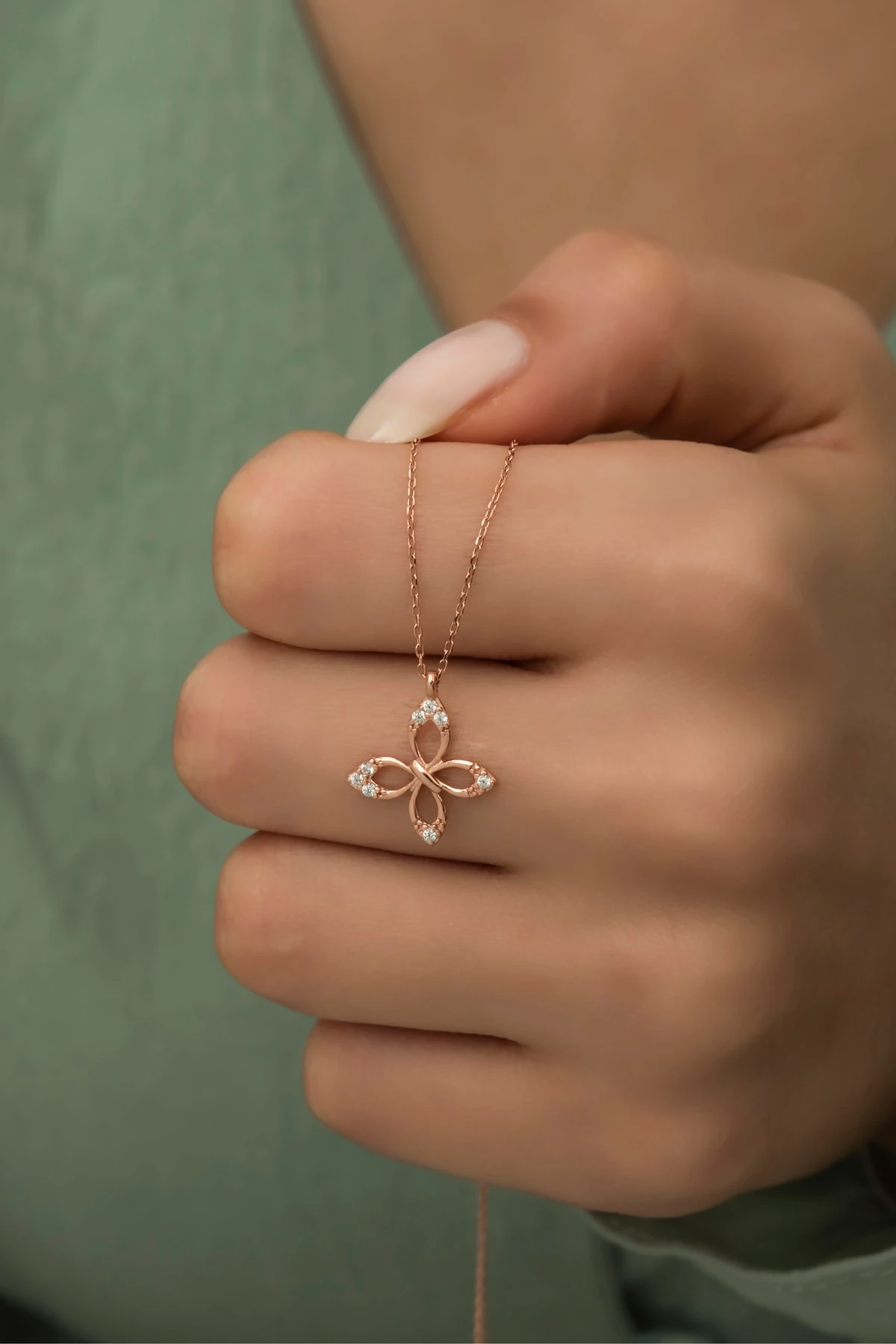 Kelebek Figürlü Kolye-925 Ayar Gümüş