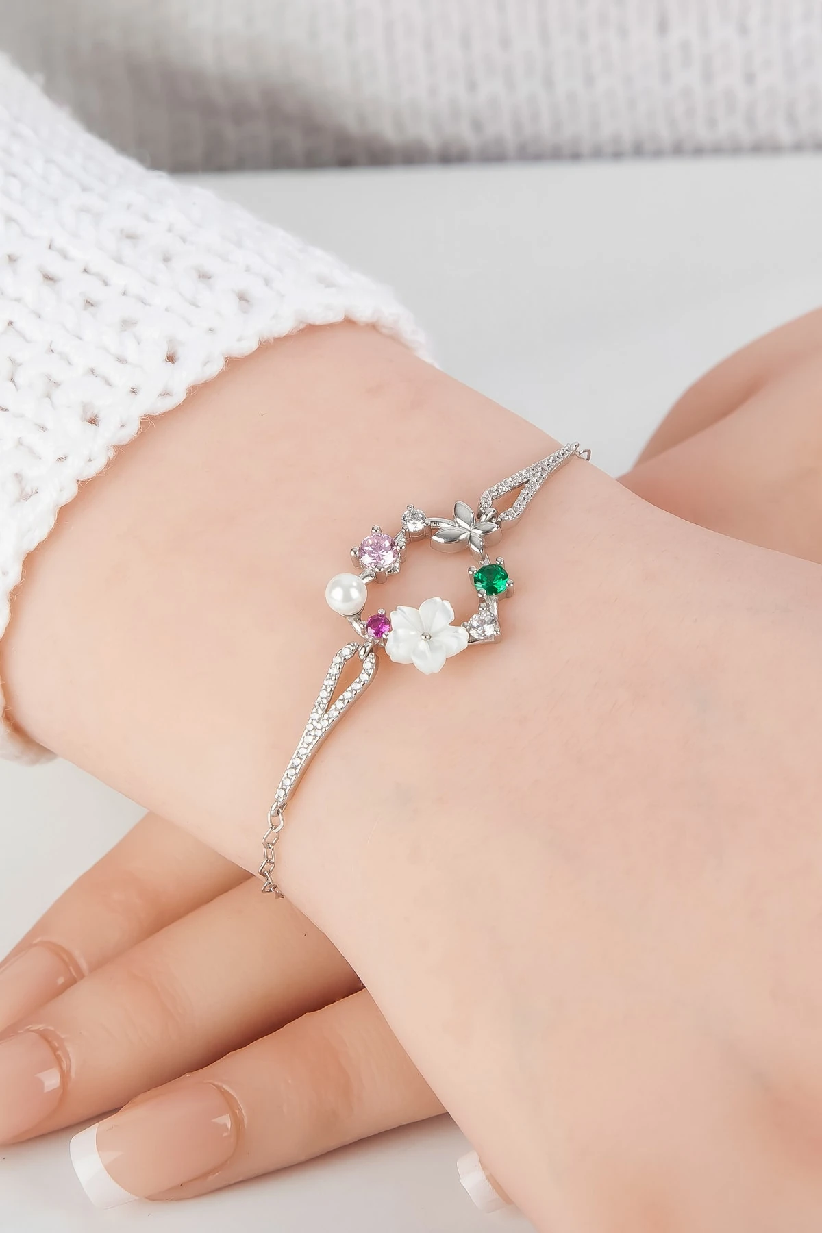 Manolya Çiçeği Kalpli Rodaj Bileklik-925 Ayar Gümüş