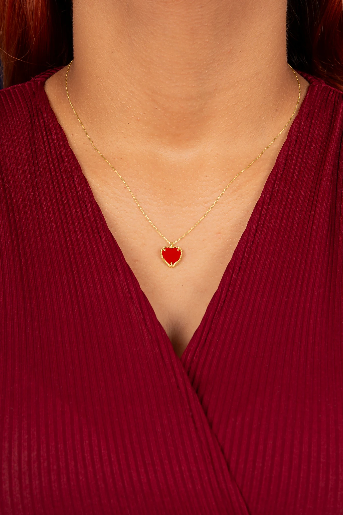 GÜMÜŞ KALPLİ AŞK KOLYE KIRMIZI TAŞLI GOLD