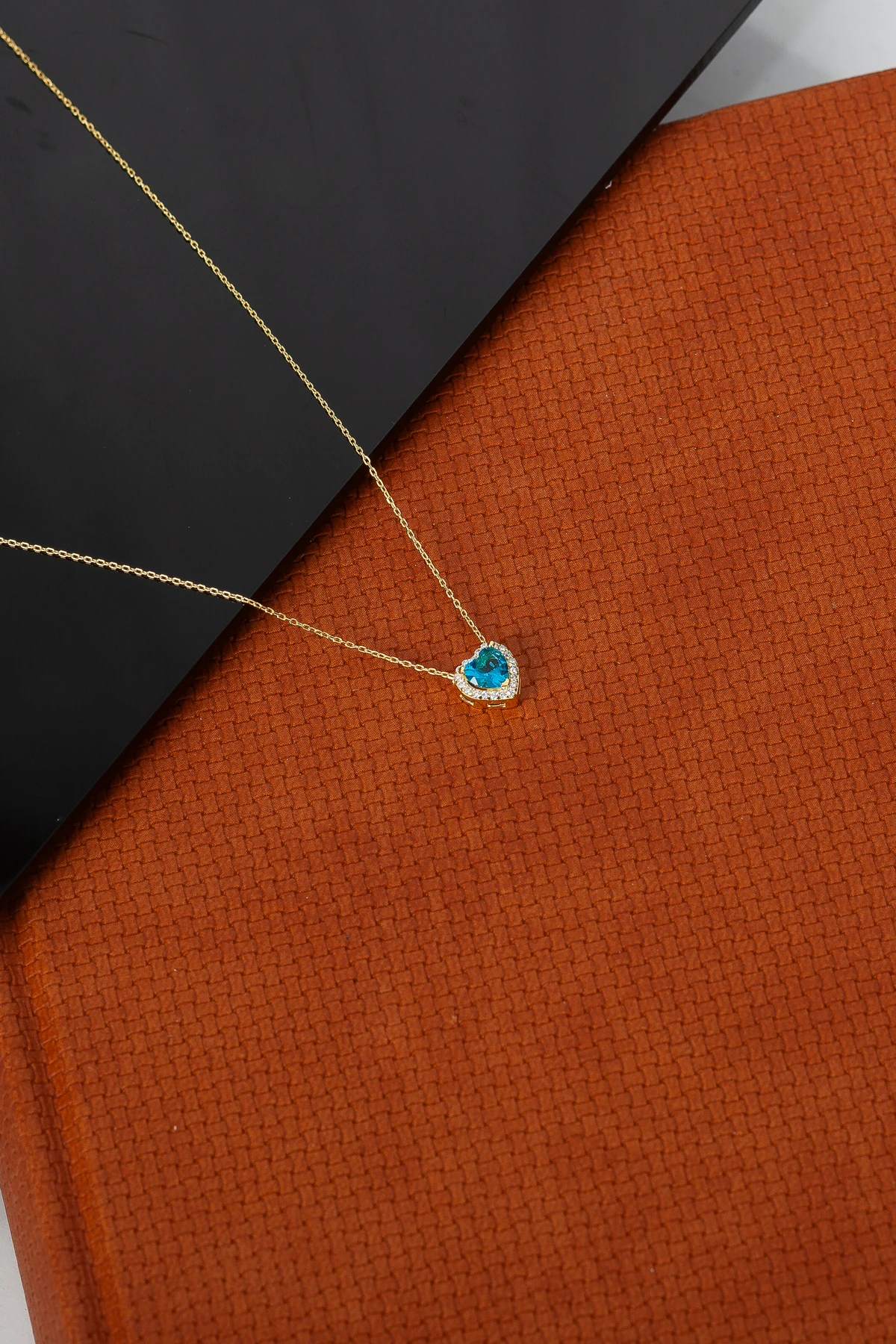 925 AYAR GÜMÜŞ GOLD AKUAMARİN TAŞLI KALP KOLYE