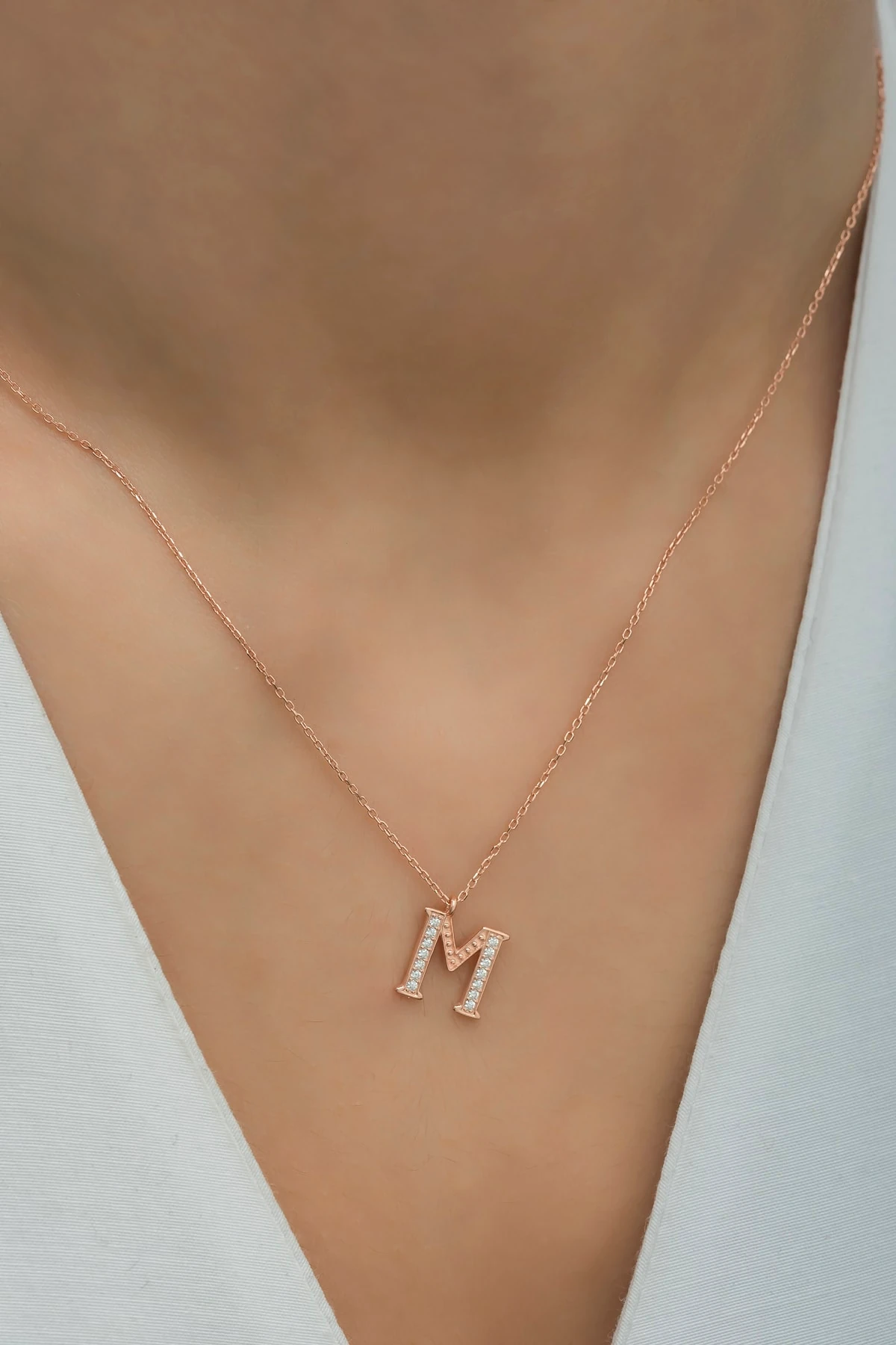 Gümüş Zirkon Taşlı M Harfi Kolye