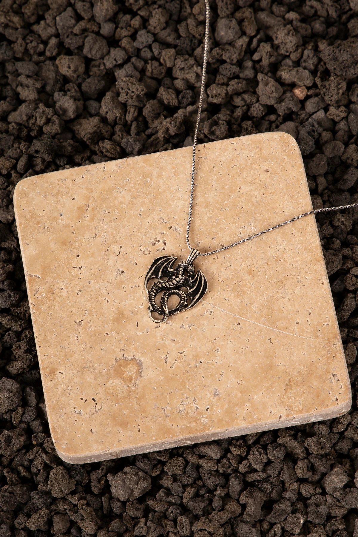 GÜMÜŞ KANATLI EJDERHA FİGÜRLÜ ERKEK KOLYE