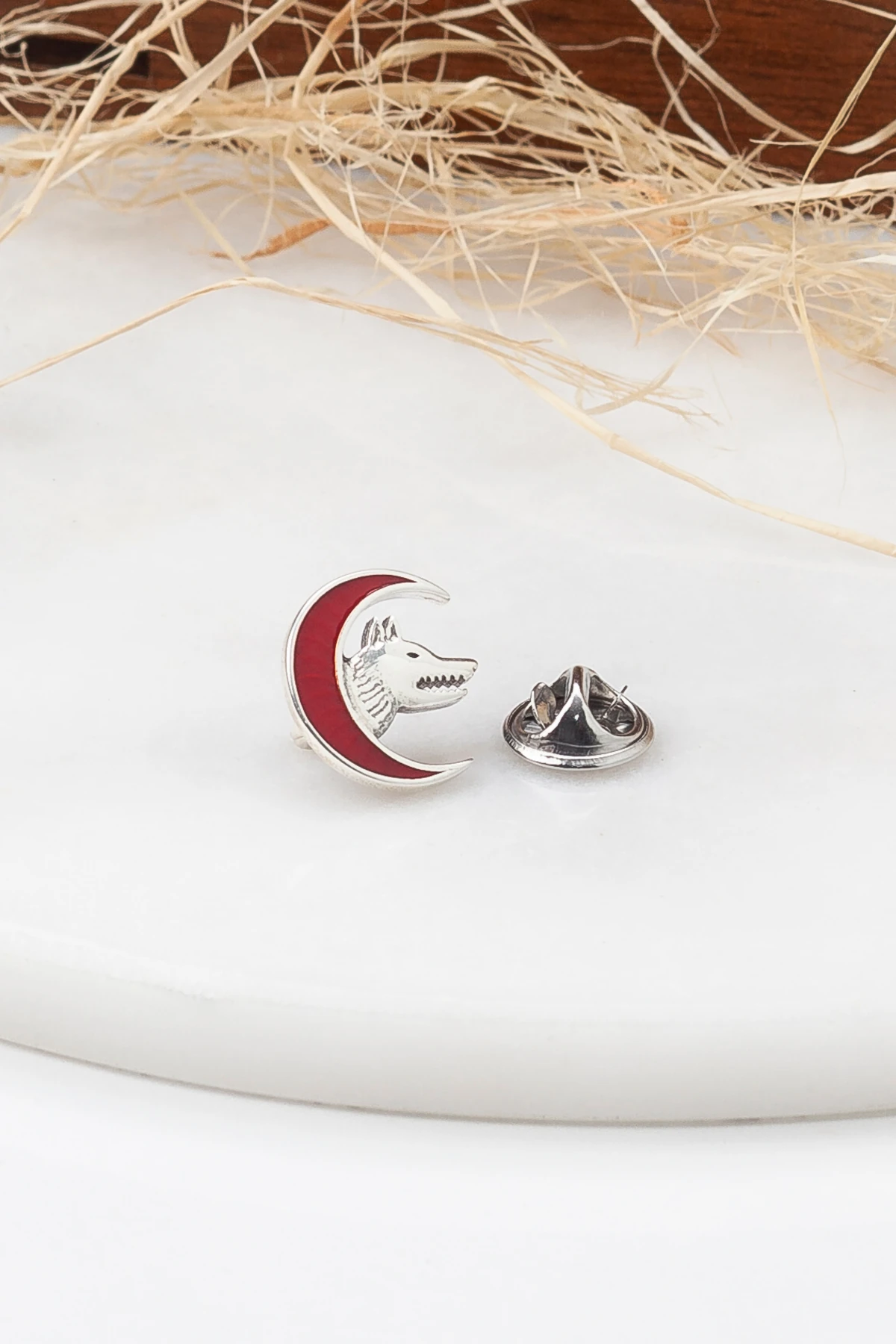 Gümüş 925 Ayar Hilal Kurt Figürlü Yaka Rozeti