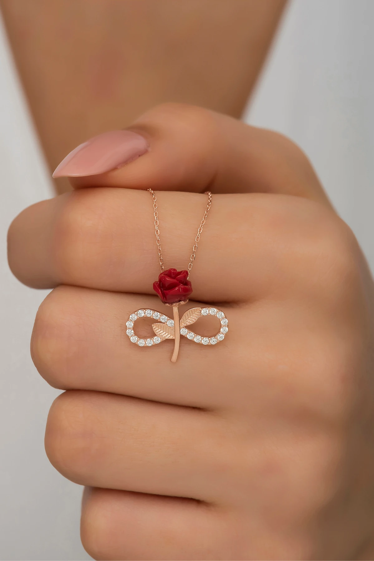 Gümüş Kırmızı Gül Sonsuzluk Kolye