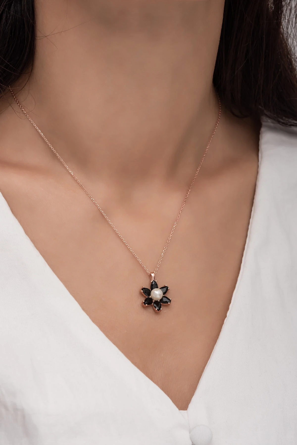 Incili Lotus Siyah Taşlı Rose Kolye-925 Ayar Gümüş