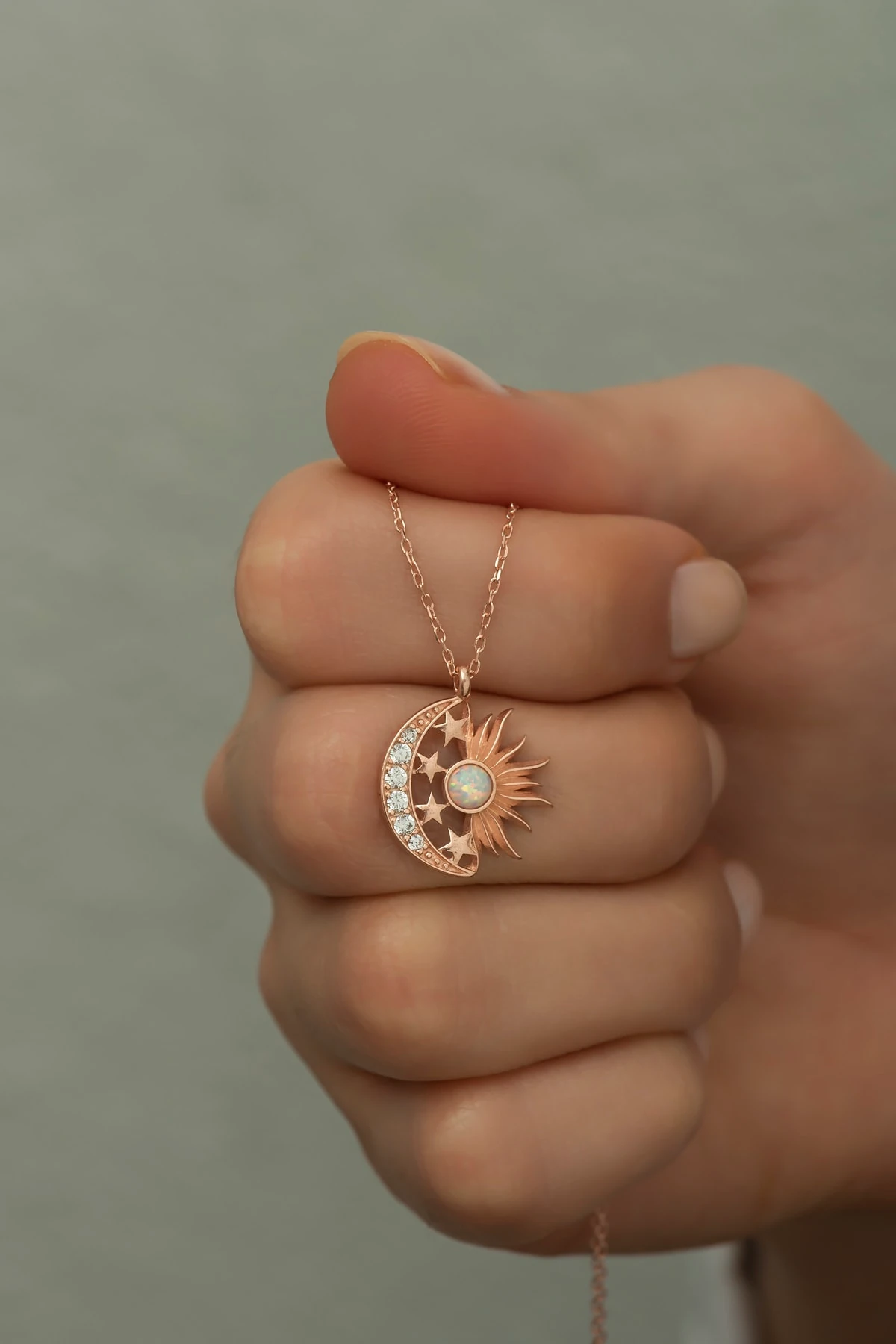 Opal Beyaz Taşlı Ay Ve Güneş Kolye-925 Ayar Gümüş