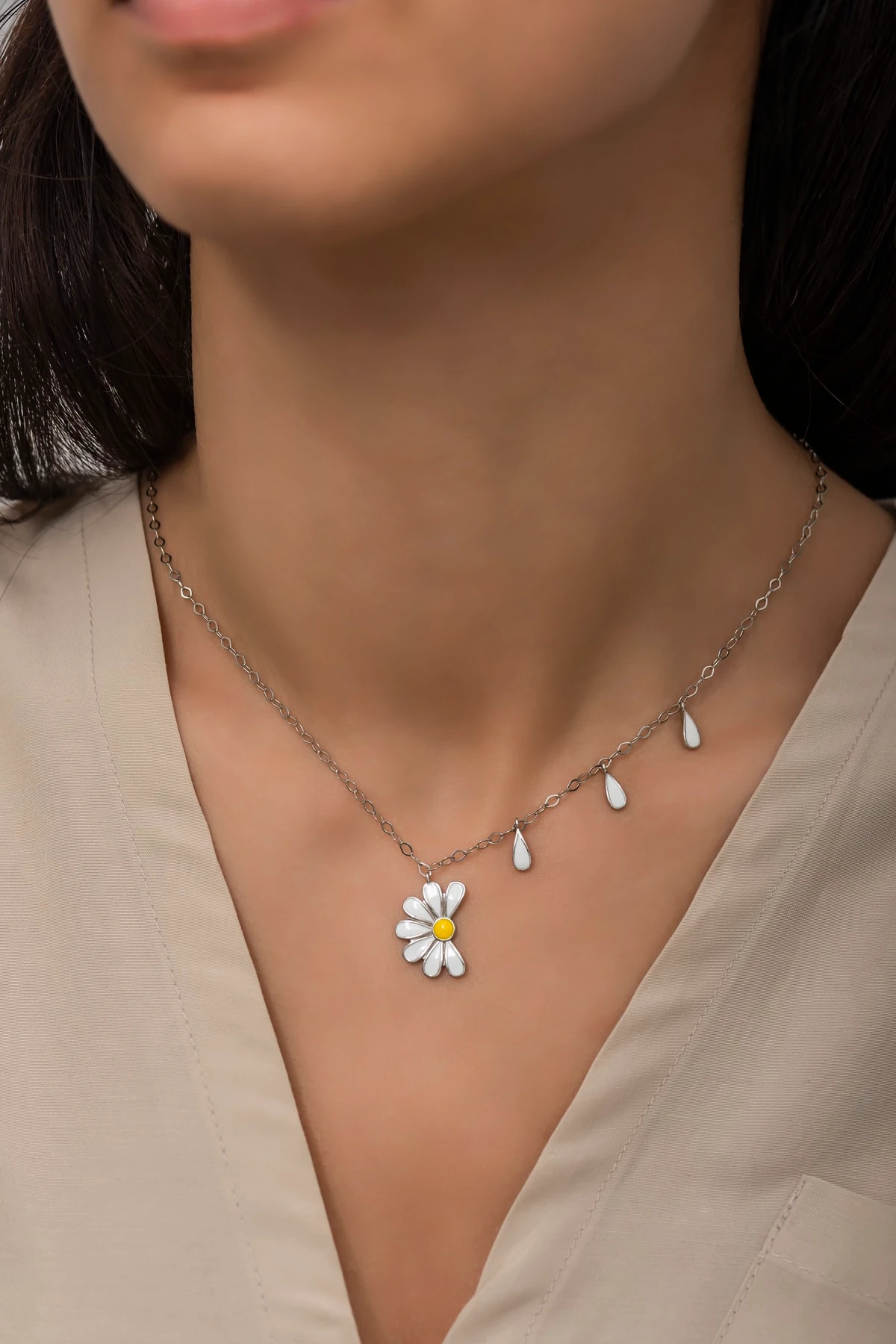 Papatya Seviyor Sevmiyor Mineli Rodaj Kolye-925 Ayar Gümüş