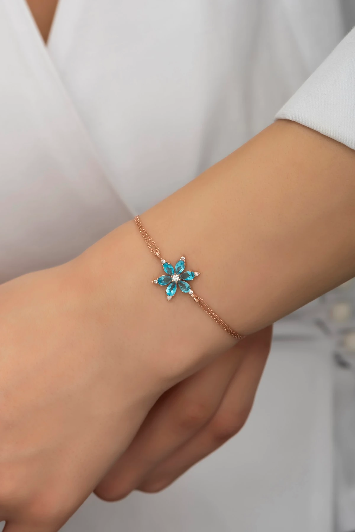 Akuamarin Taşlı Yıldız Çiçeği Bileklik