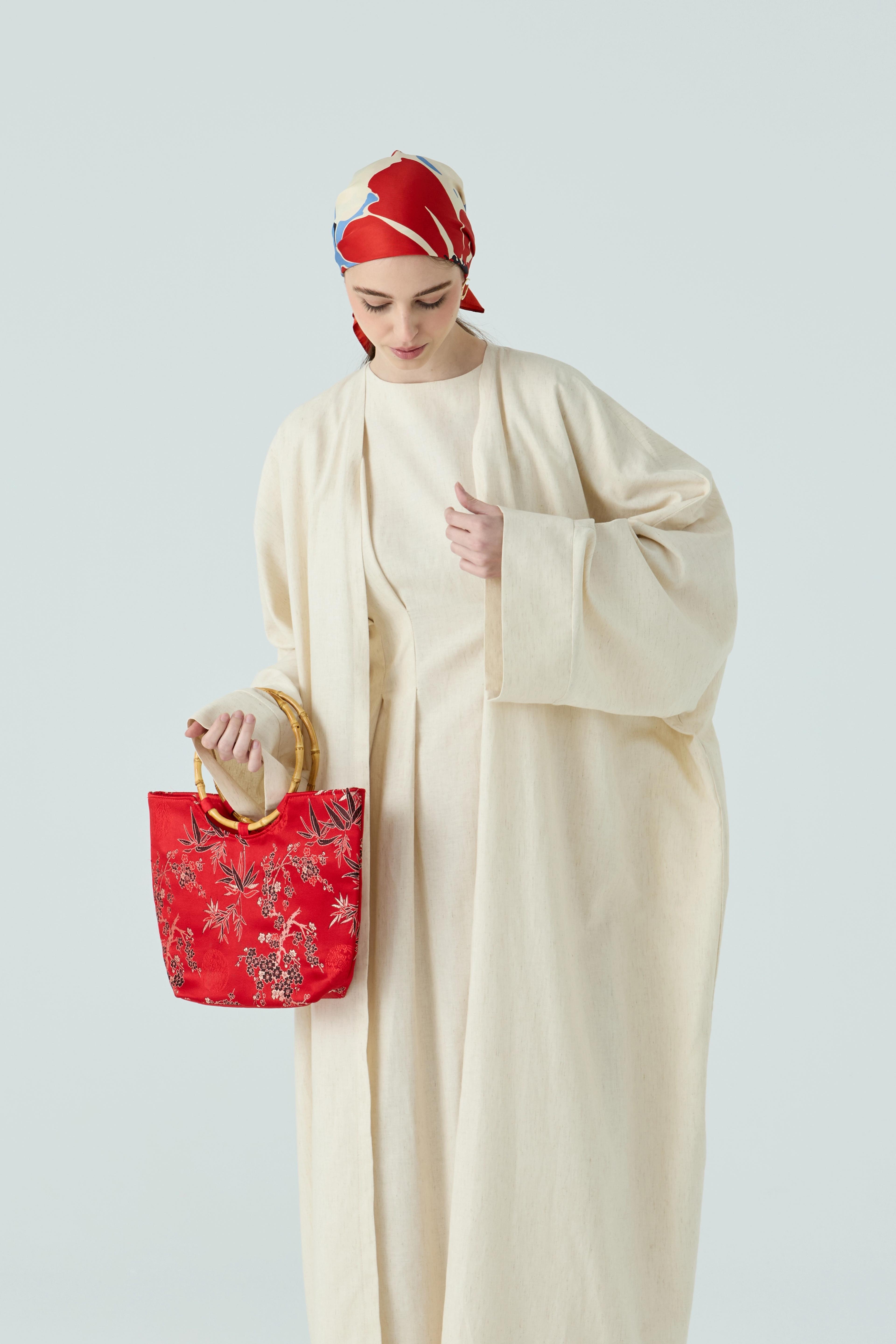 Krem Pile Detaylı Takım Abaya
