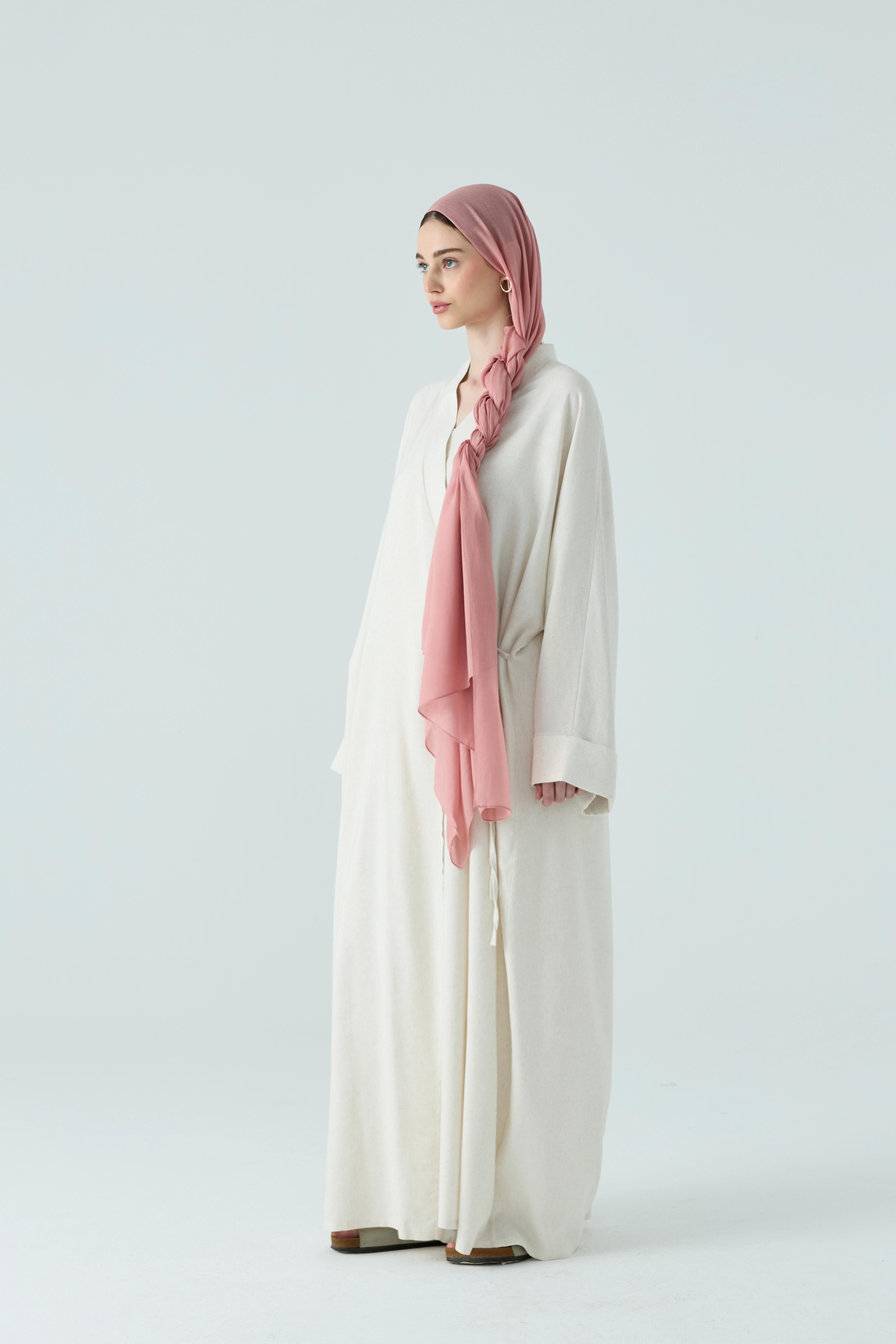 Krem Kruvaze Bağcıklı Abaya
