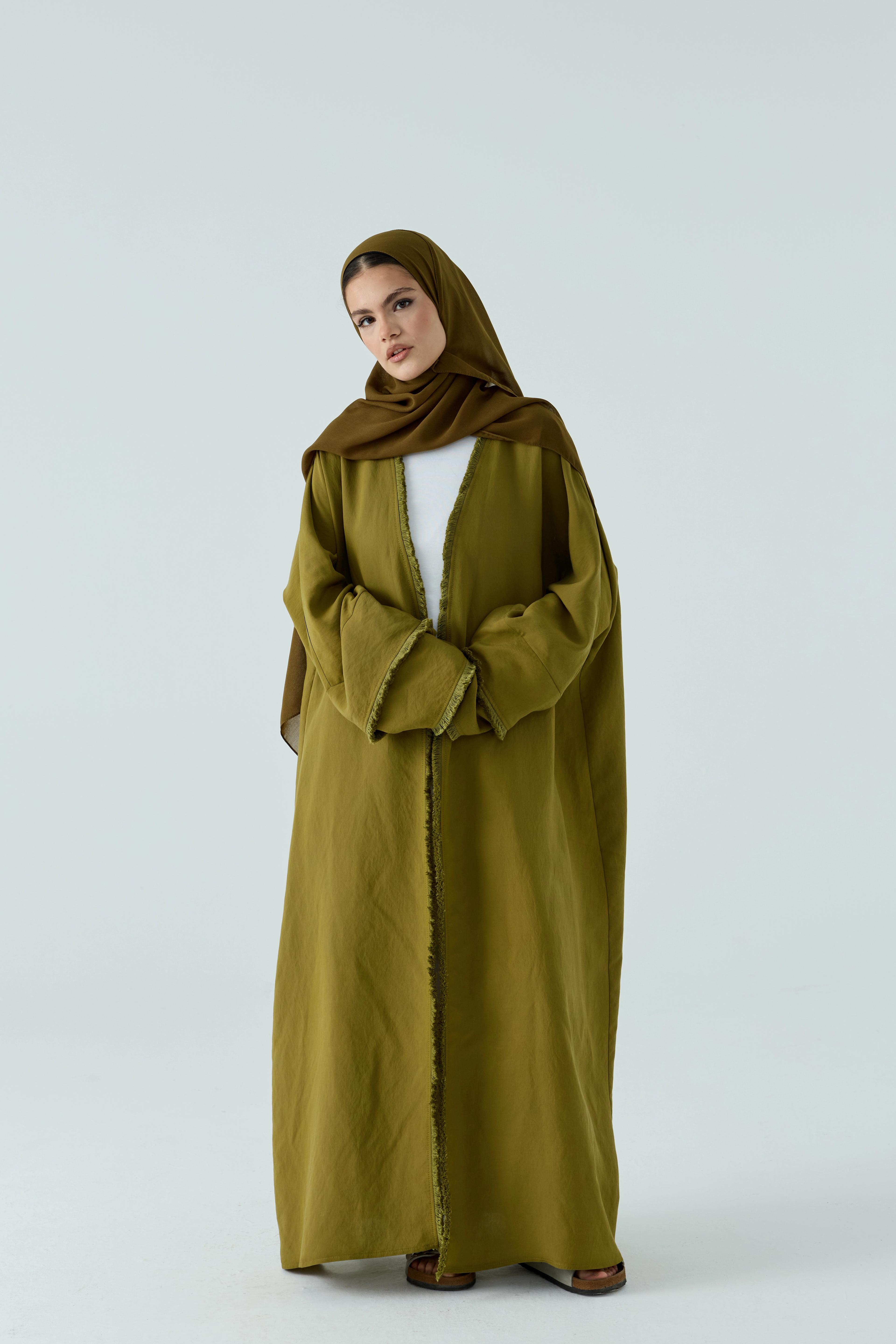 Yağ Yeşili Katmanlı Püskül Abaya