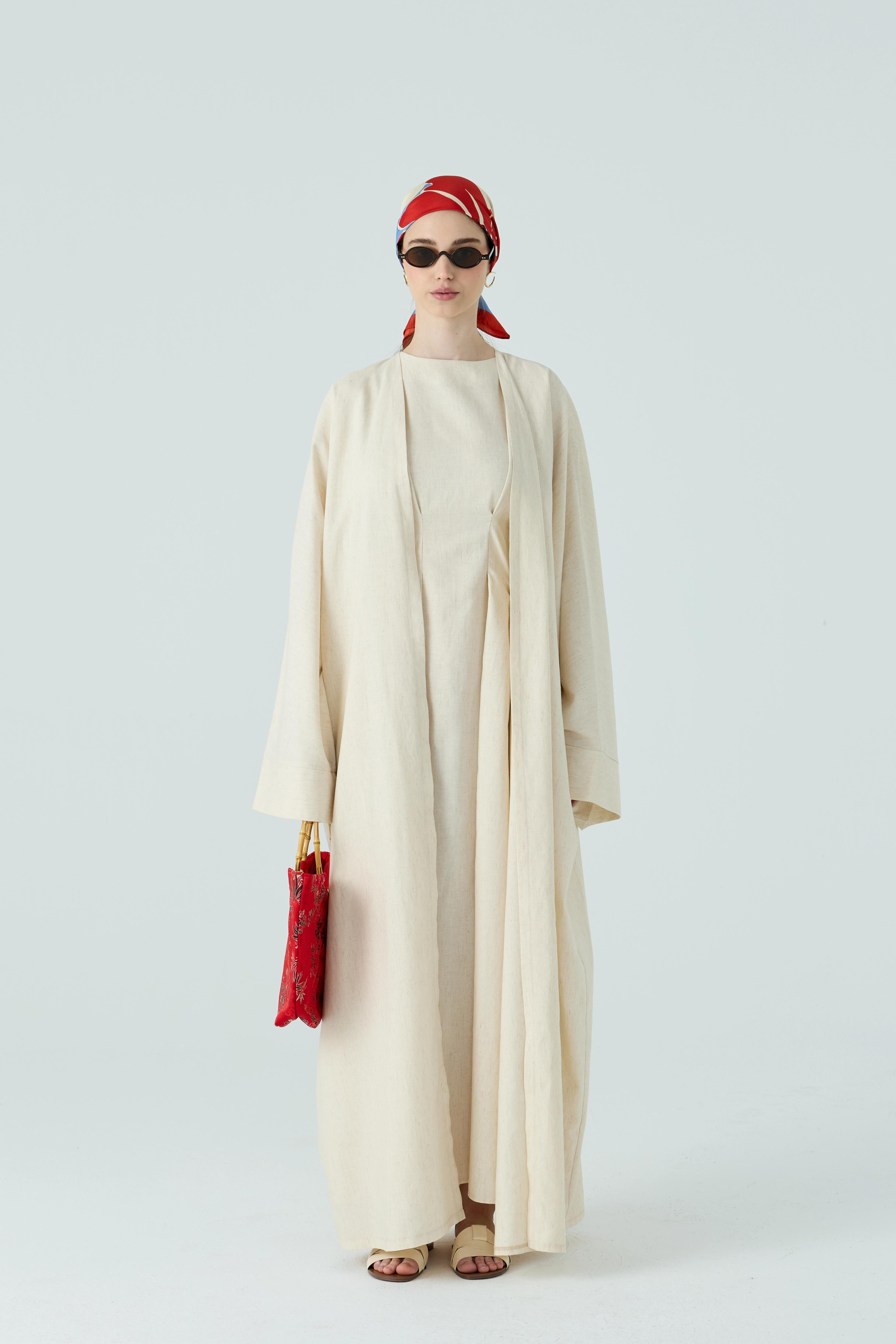 Krem Pile Detaylı Takım Abaya