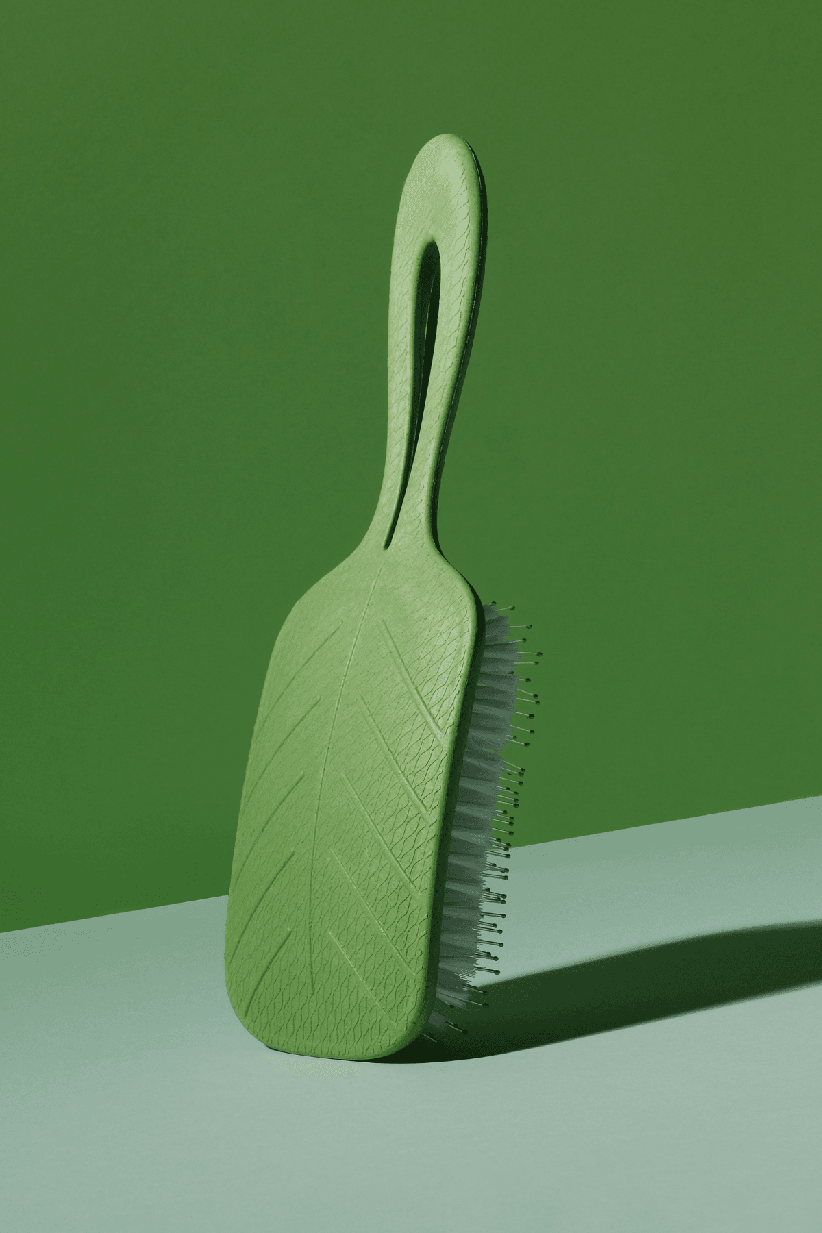 GLIDE'N STYLE PADDLE BRUSH (SEED OIL IMPRESSED)