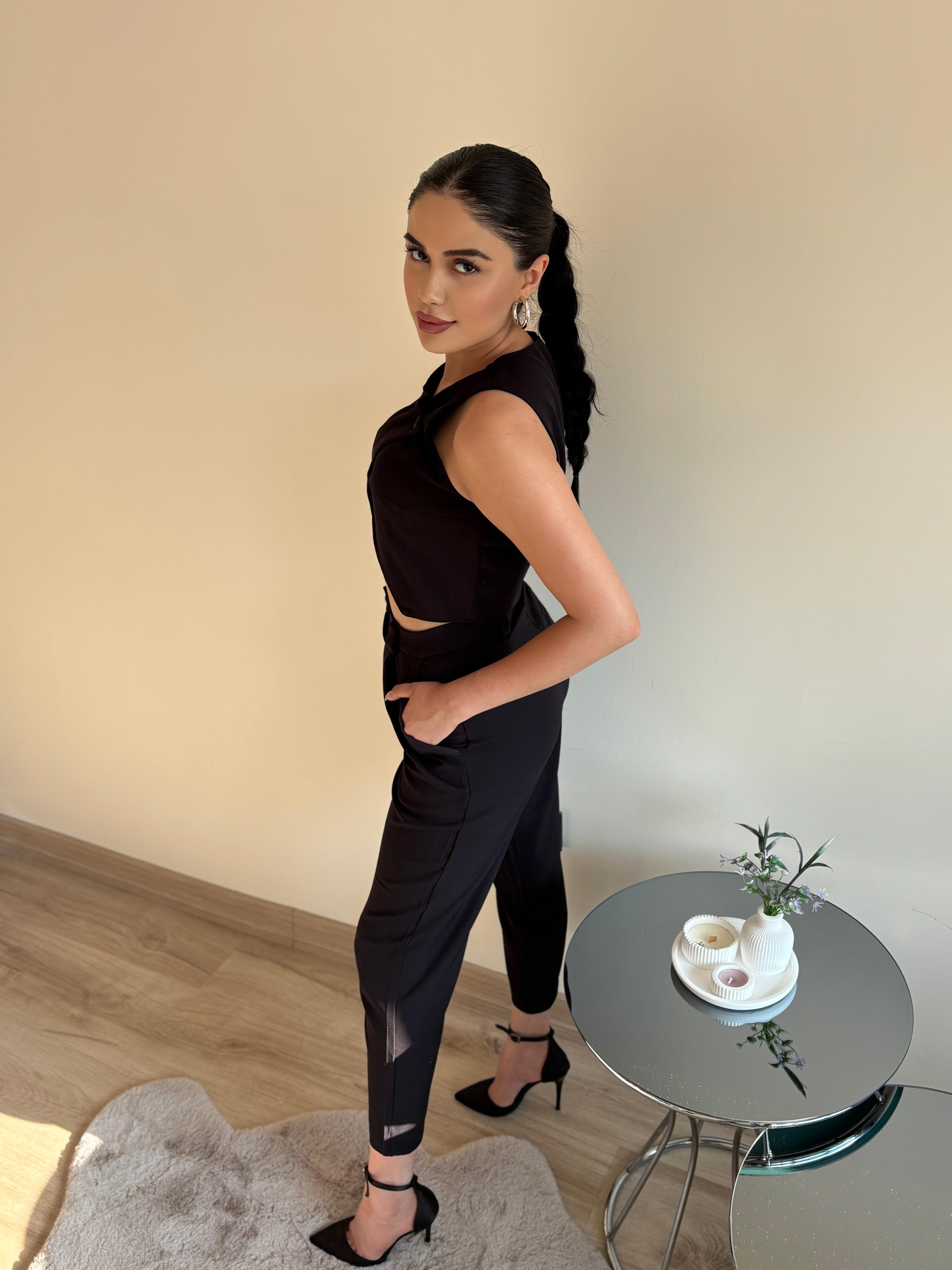 Zr Etiketli Siyah Takım 