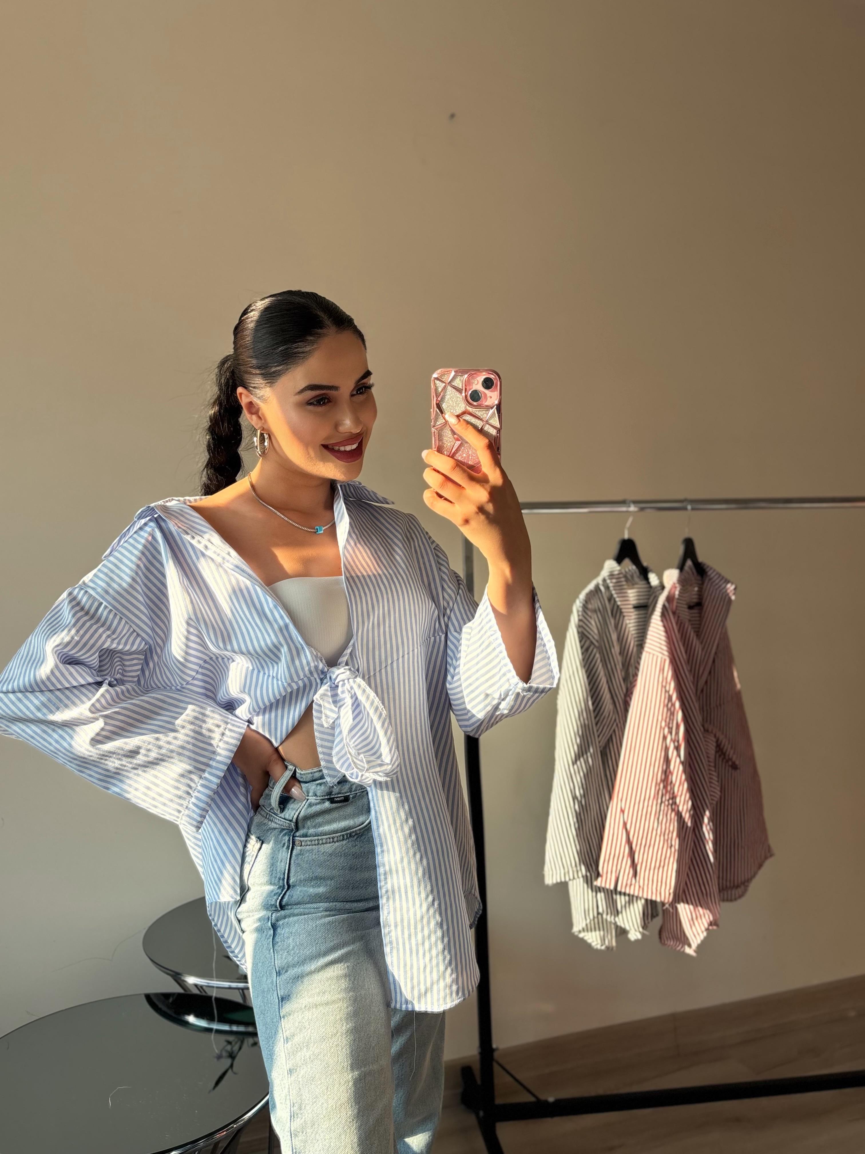 Oversize Bağlamalı Mavi Çizgili Gömlek 