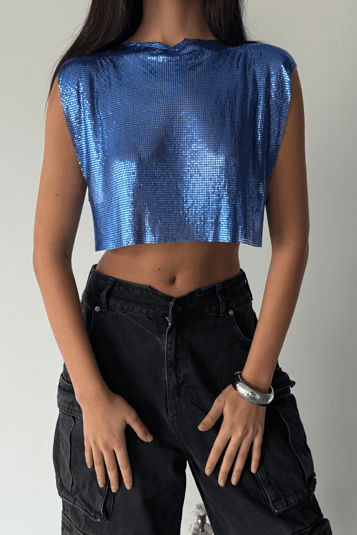 Geniş Kesim Zırh Kumaş Crop Bluz
