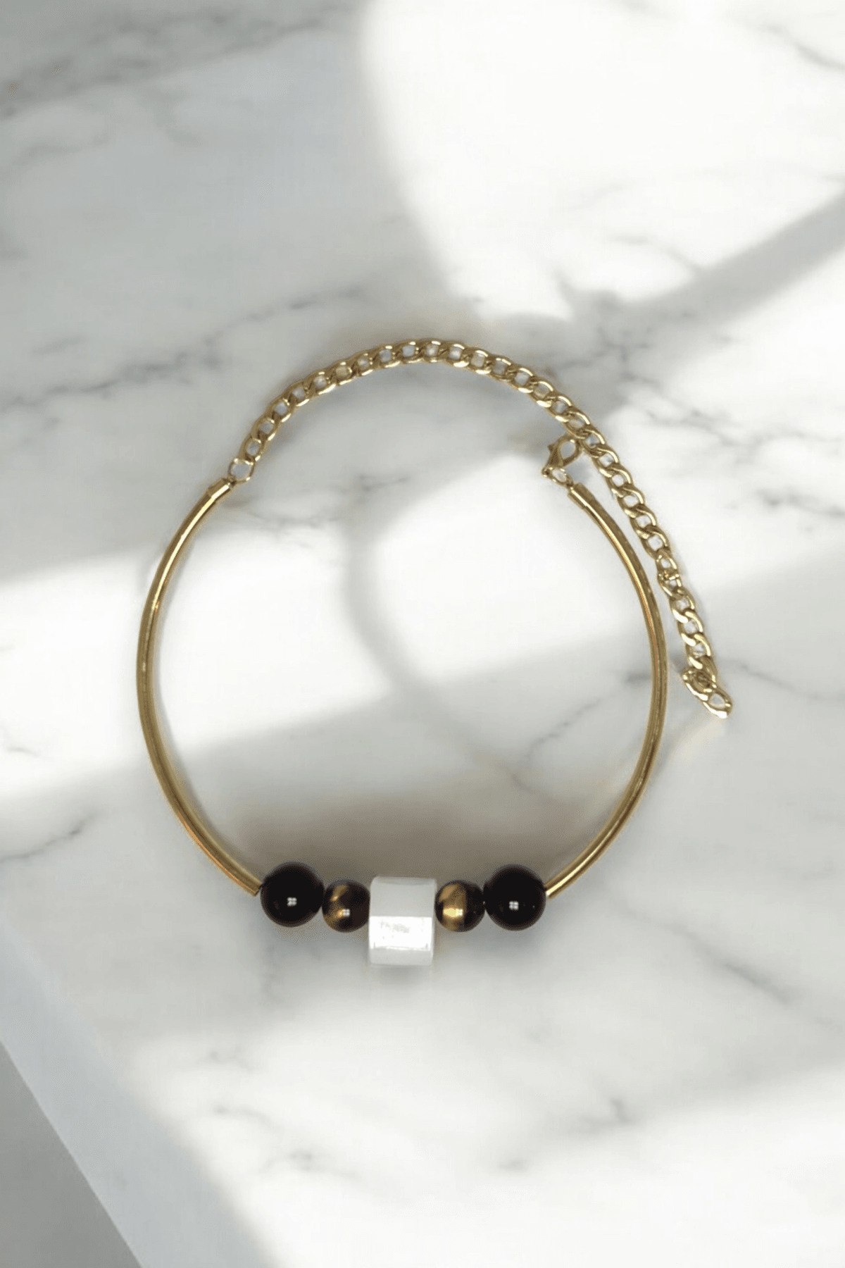 Gold Metal Boncuk Detaylı Choker Kolye 