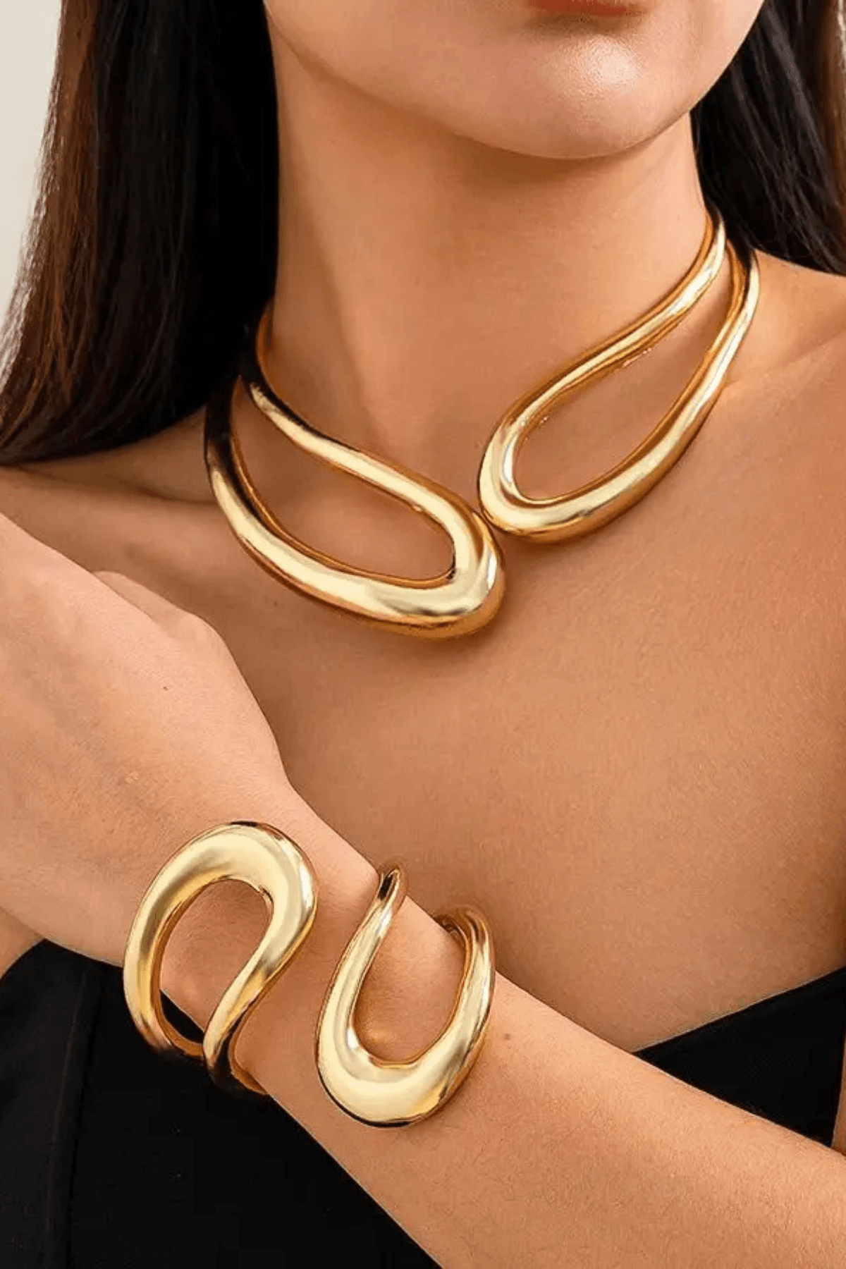 Metal Asimetrik Açılır Mekanizmalı Choker Kolye