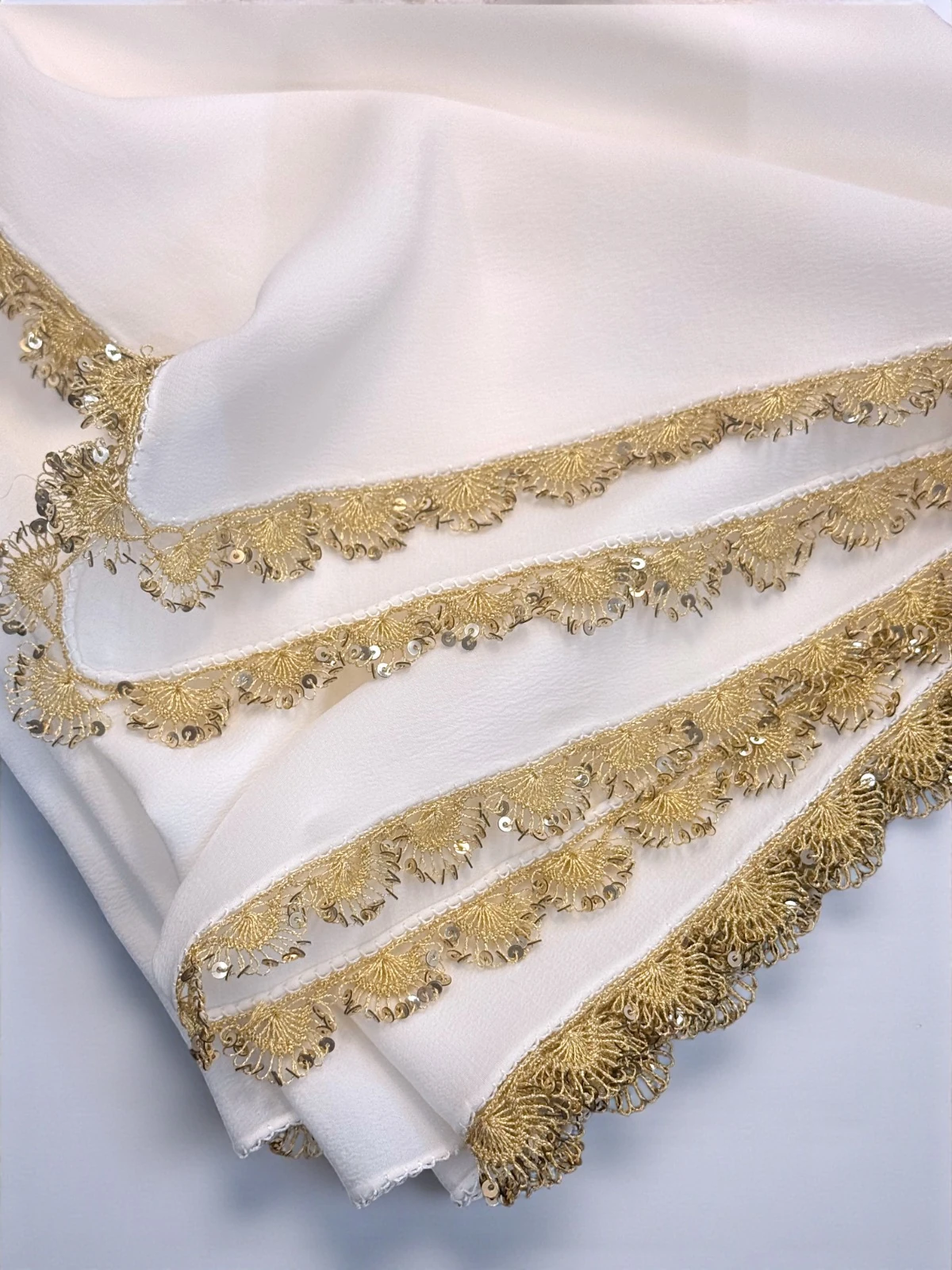 Nazende Gold Çiçek Oyalı İpek Şal