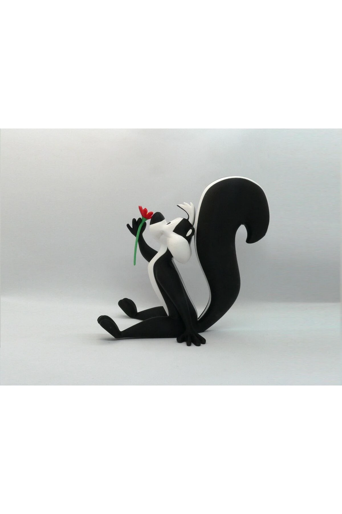 Looney Tunes - Pepe Le Pew PARÇALARI BİRLEŞTİR