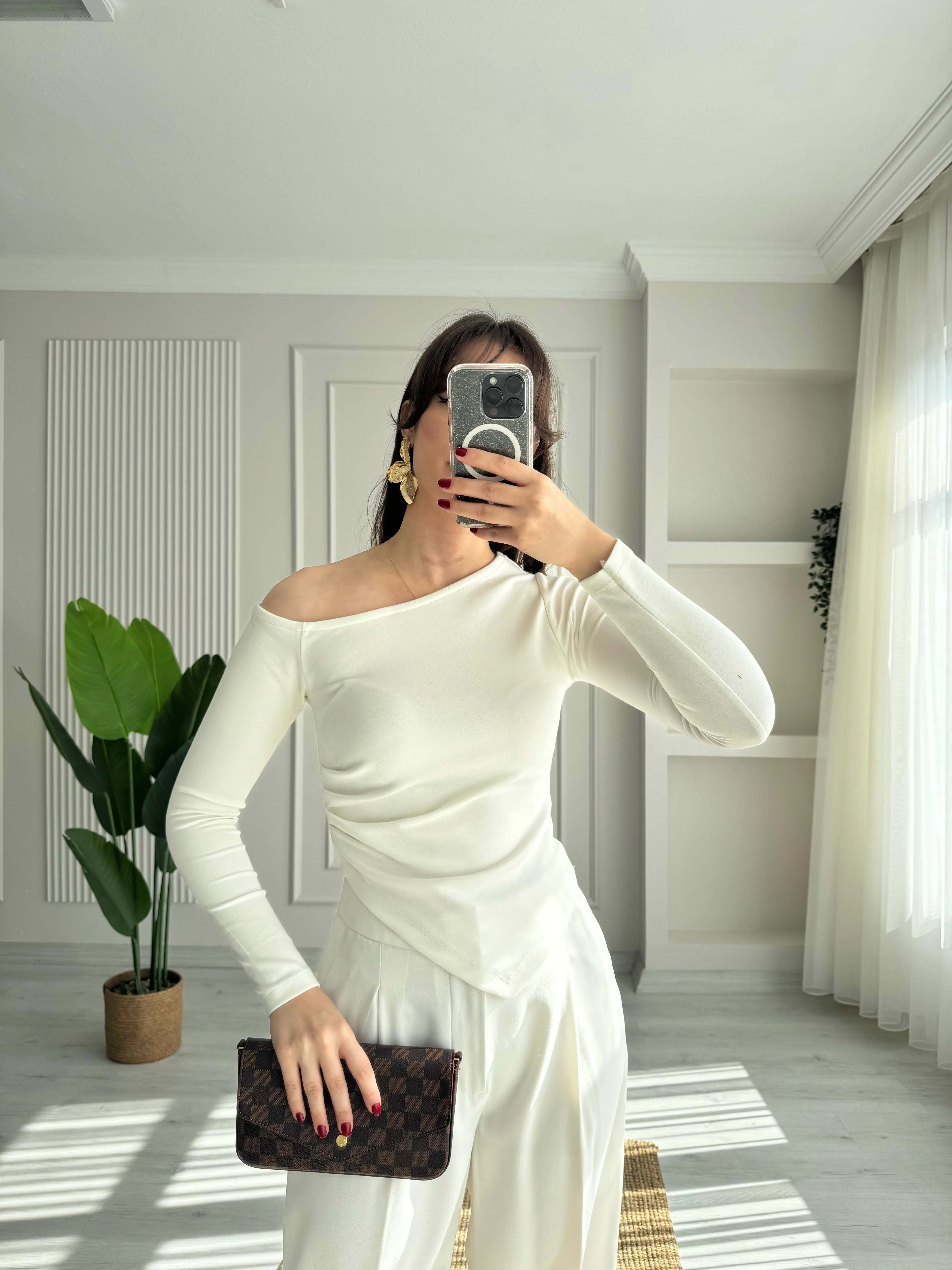 ASİMETRİK YAKA BLUZ  - KREM