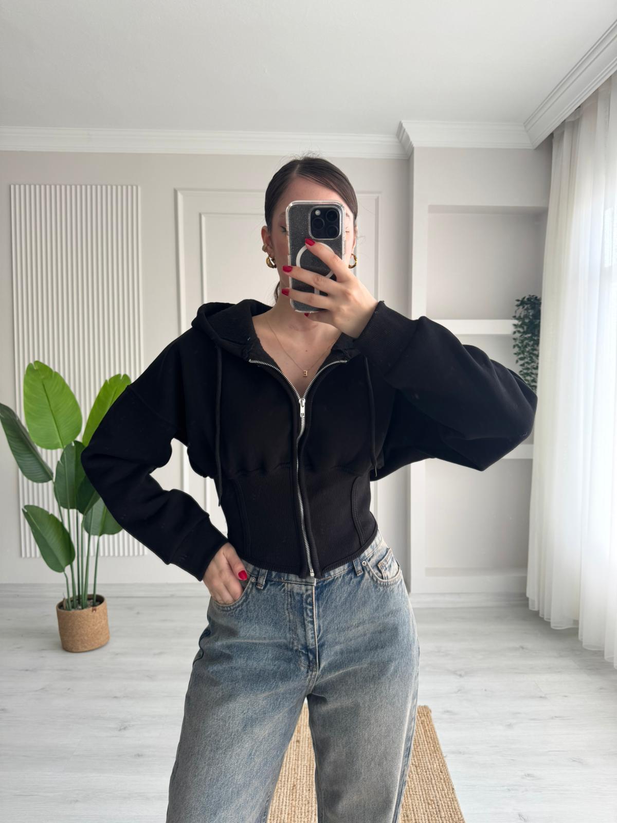 ÖN SİPARİŞ KORSE DETAYLI HIRKA