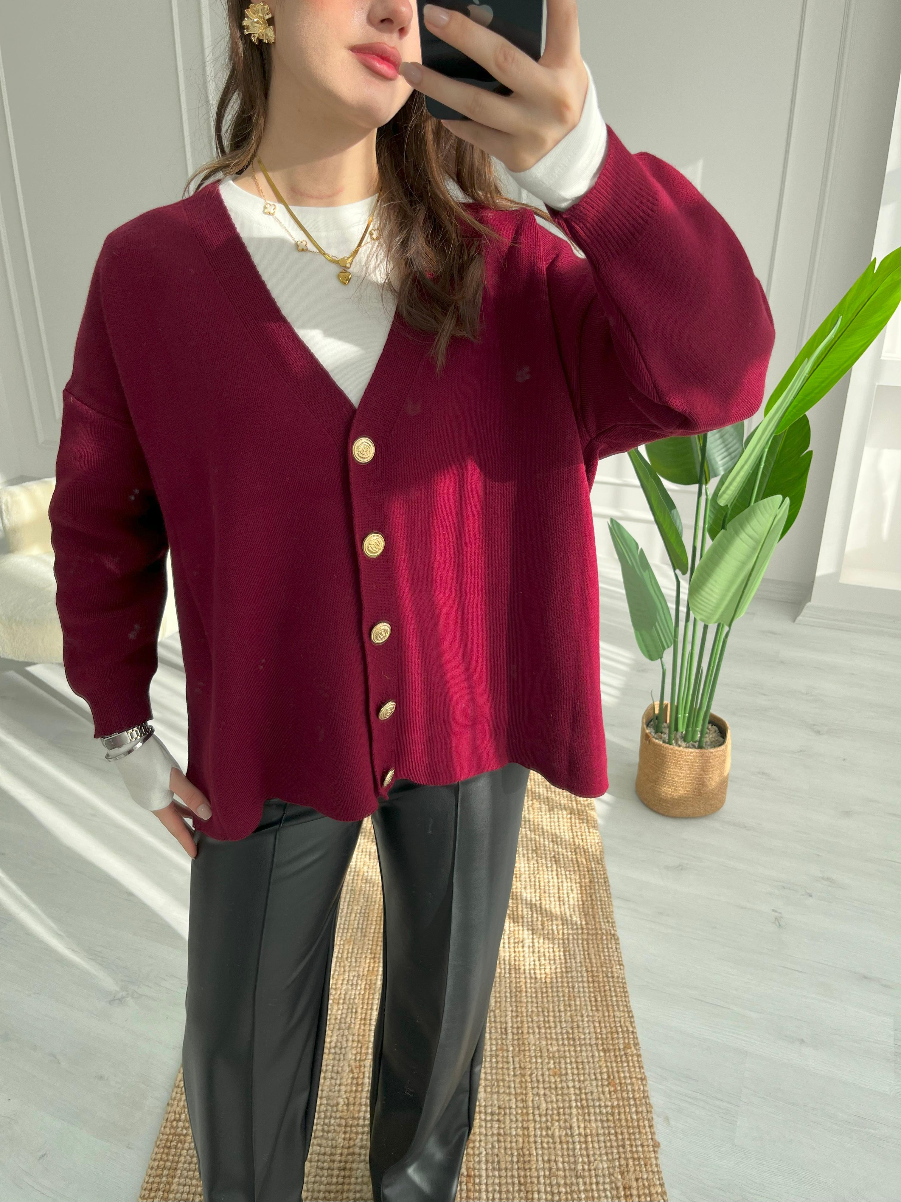 DÜGMELİ  TRİKO HIRKA - BORDO