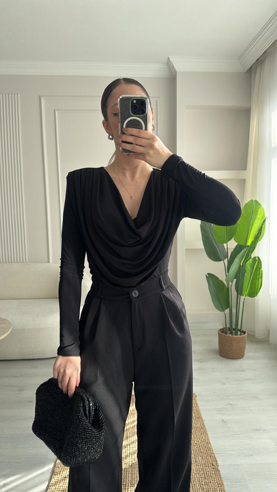 DEGAJE VATKALI BLUZ  - SİYAH