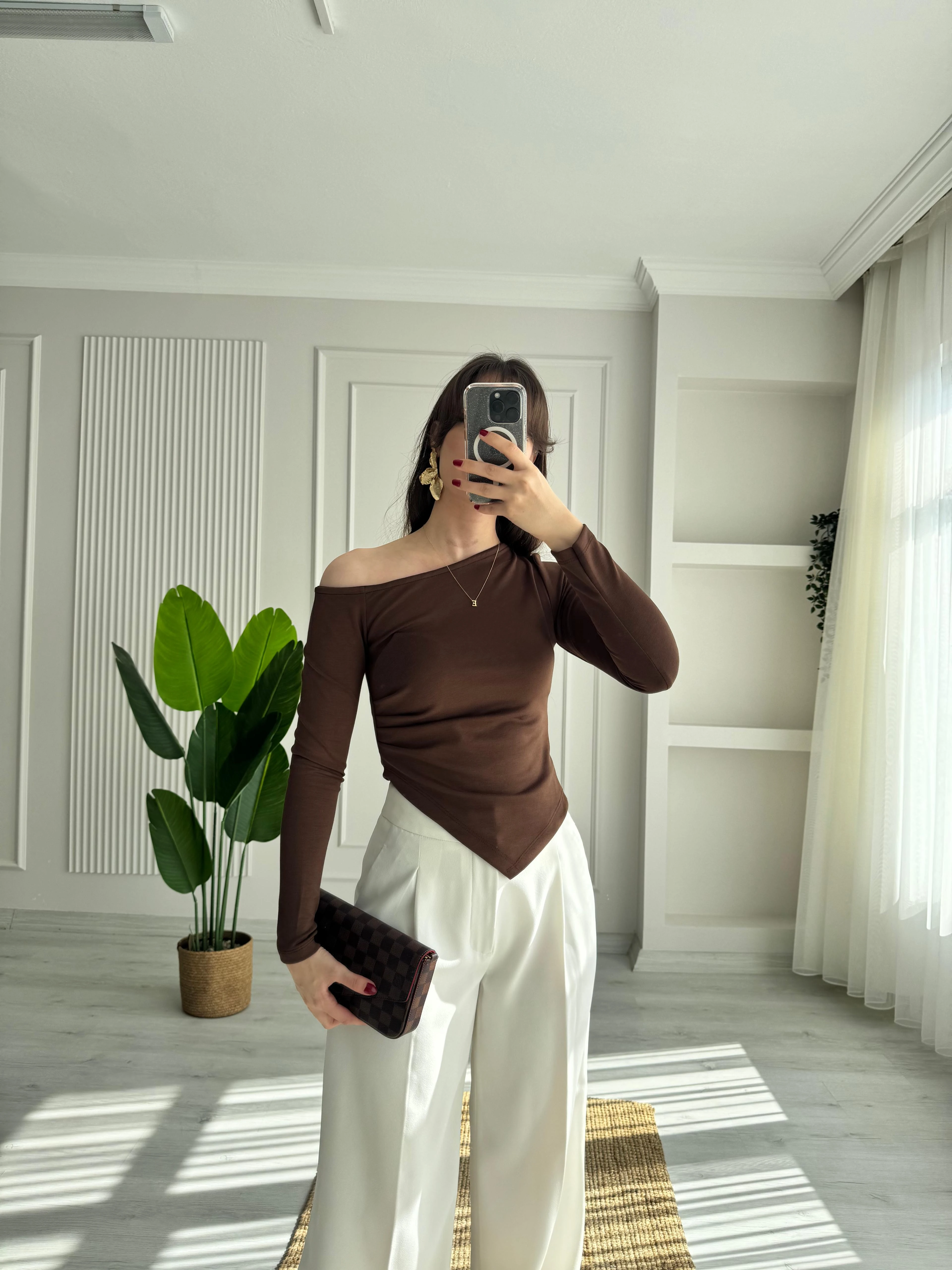 ASİMETRİK YAKA BLUZ  - KAHVERENGİ