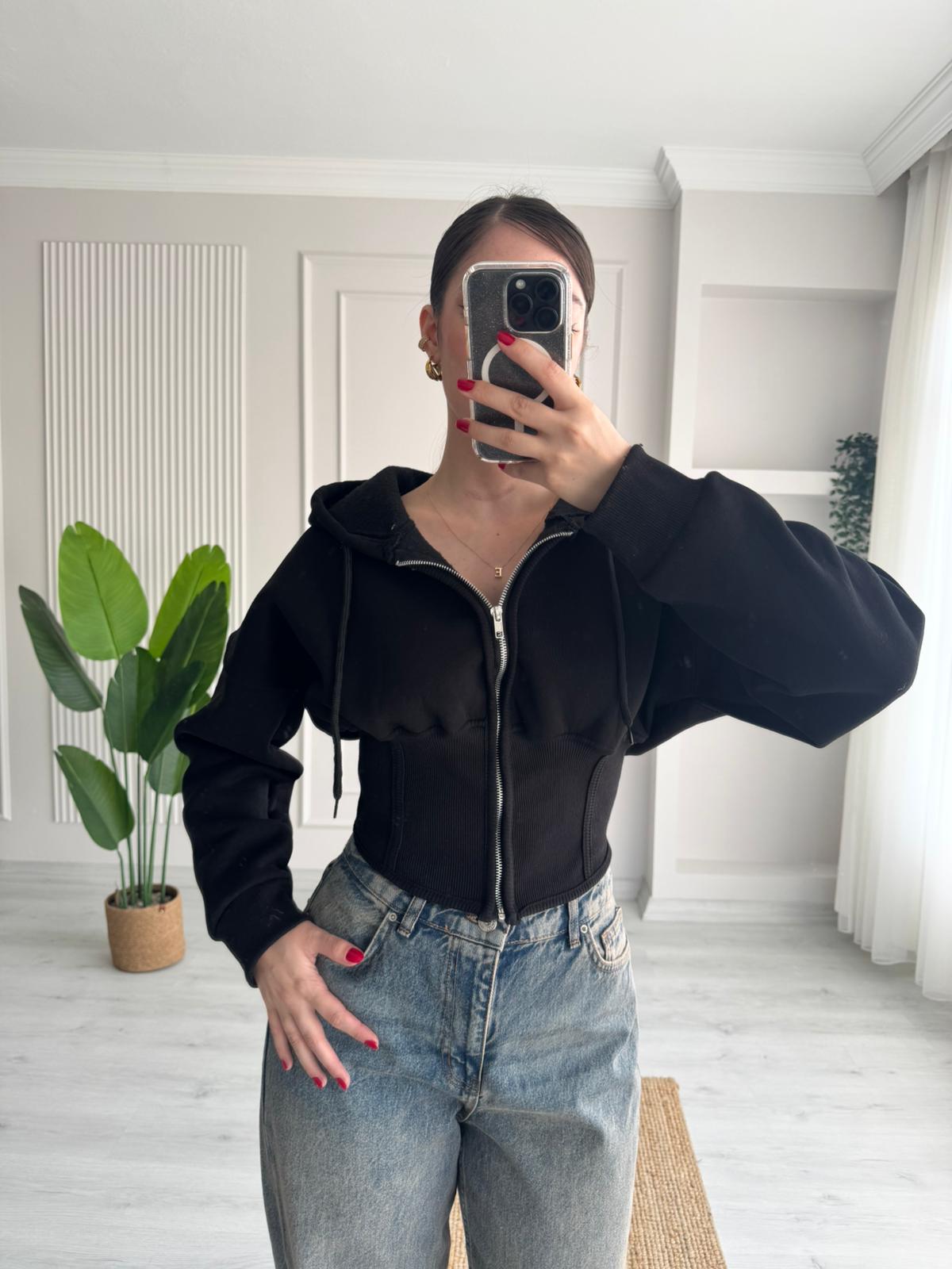 ÖN SİPARİŞ KORSE DETAYLI HIRKA
