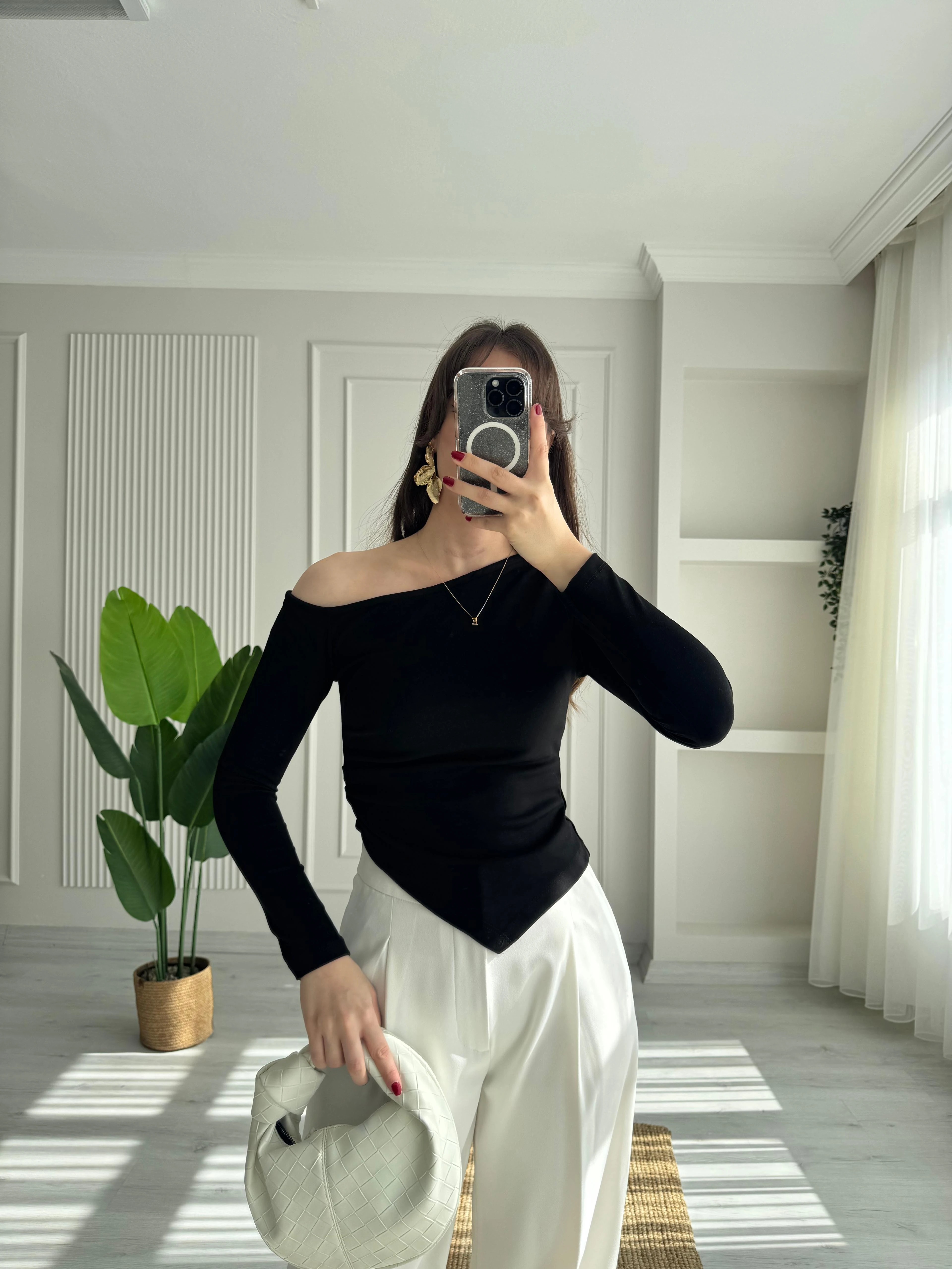 ASİMETRİK YAKA BLUZ 