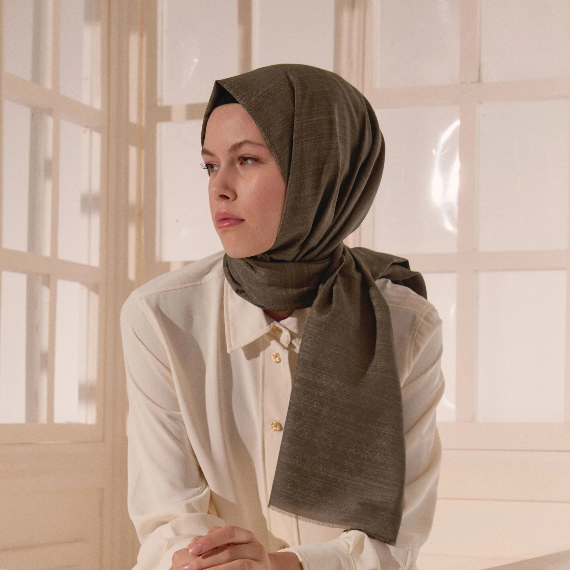 Füme Monogram Desen V Jakarlı Pamuk İpek Şal