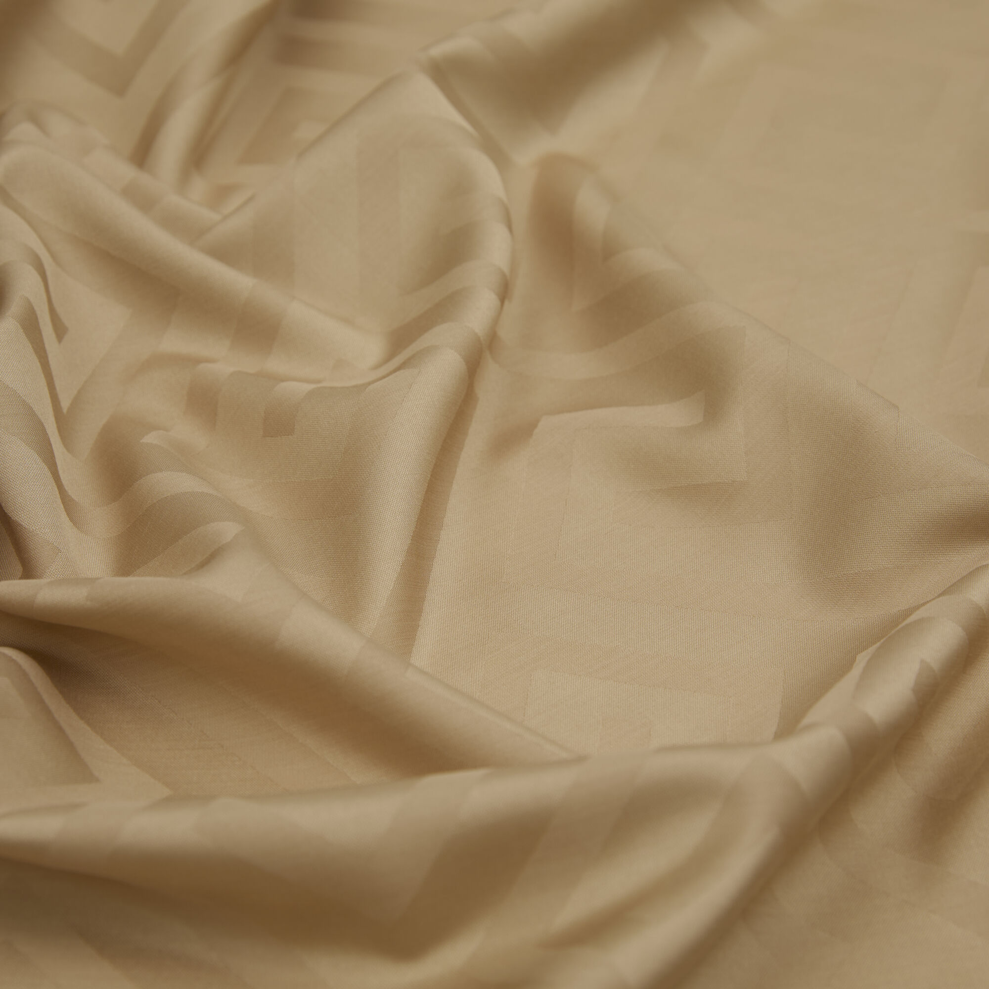 Gold G Desen Jakarlı Yün İpek Şal