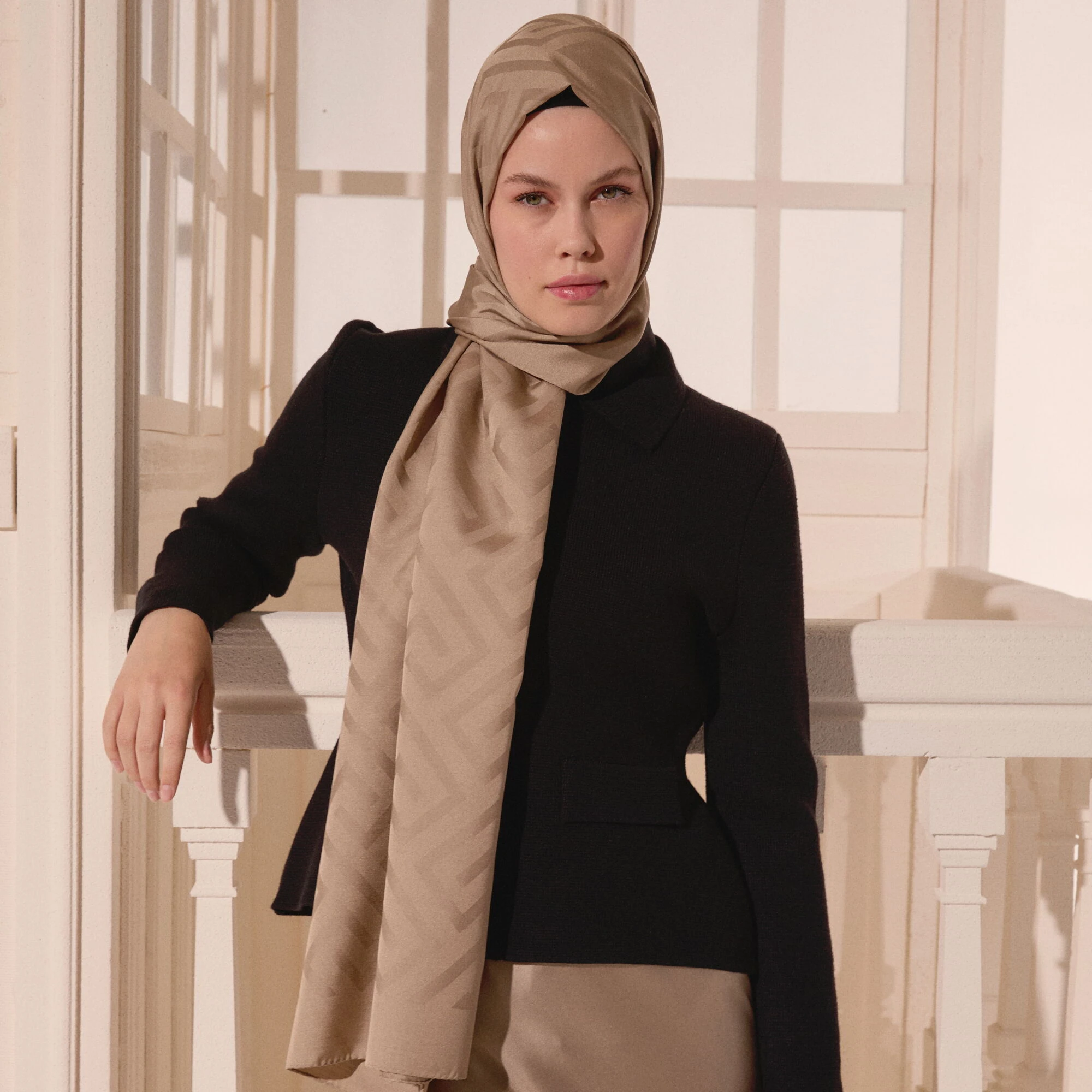 Vizon G Desen Jakarlı Yün İpek Şal