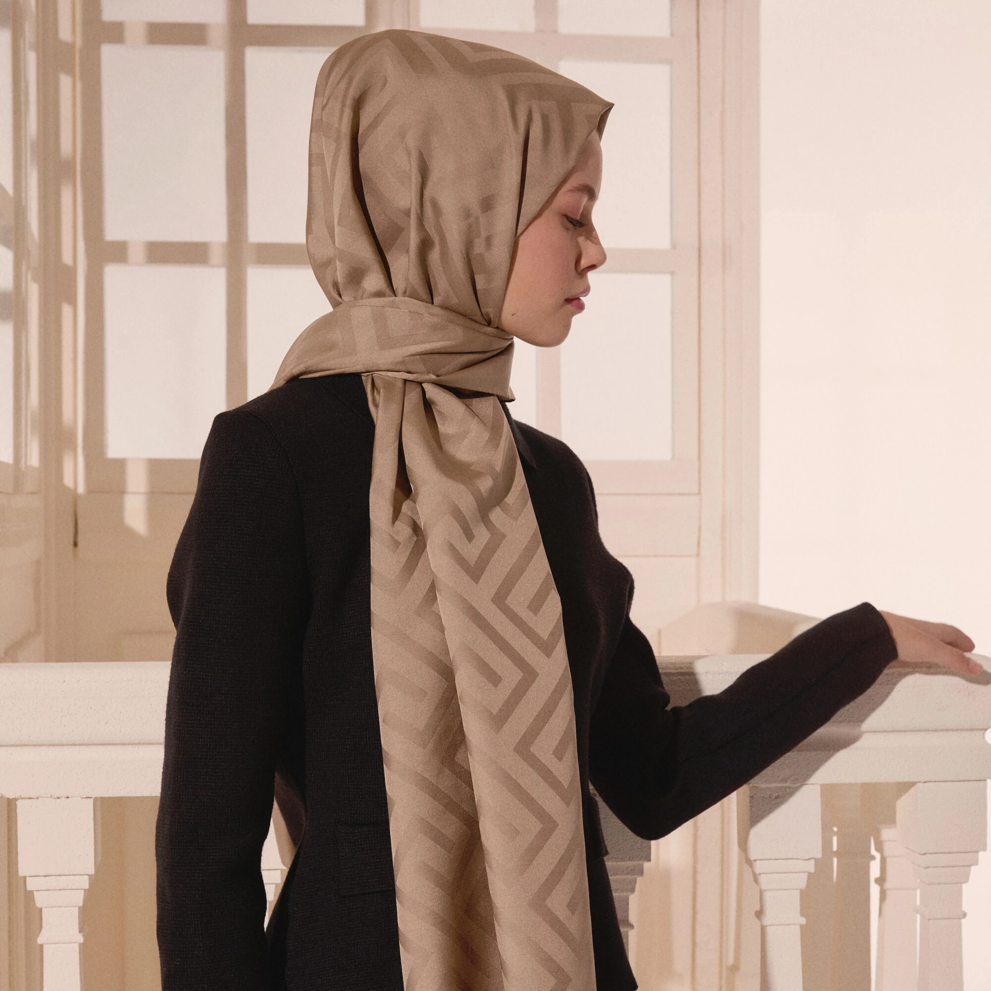 Vizon G Desen Jakarlı Yün İpek Şal