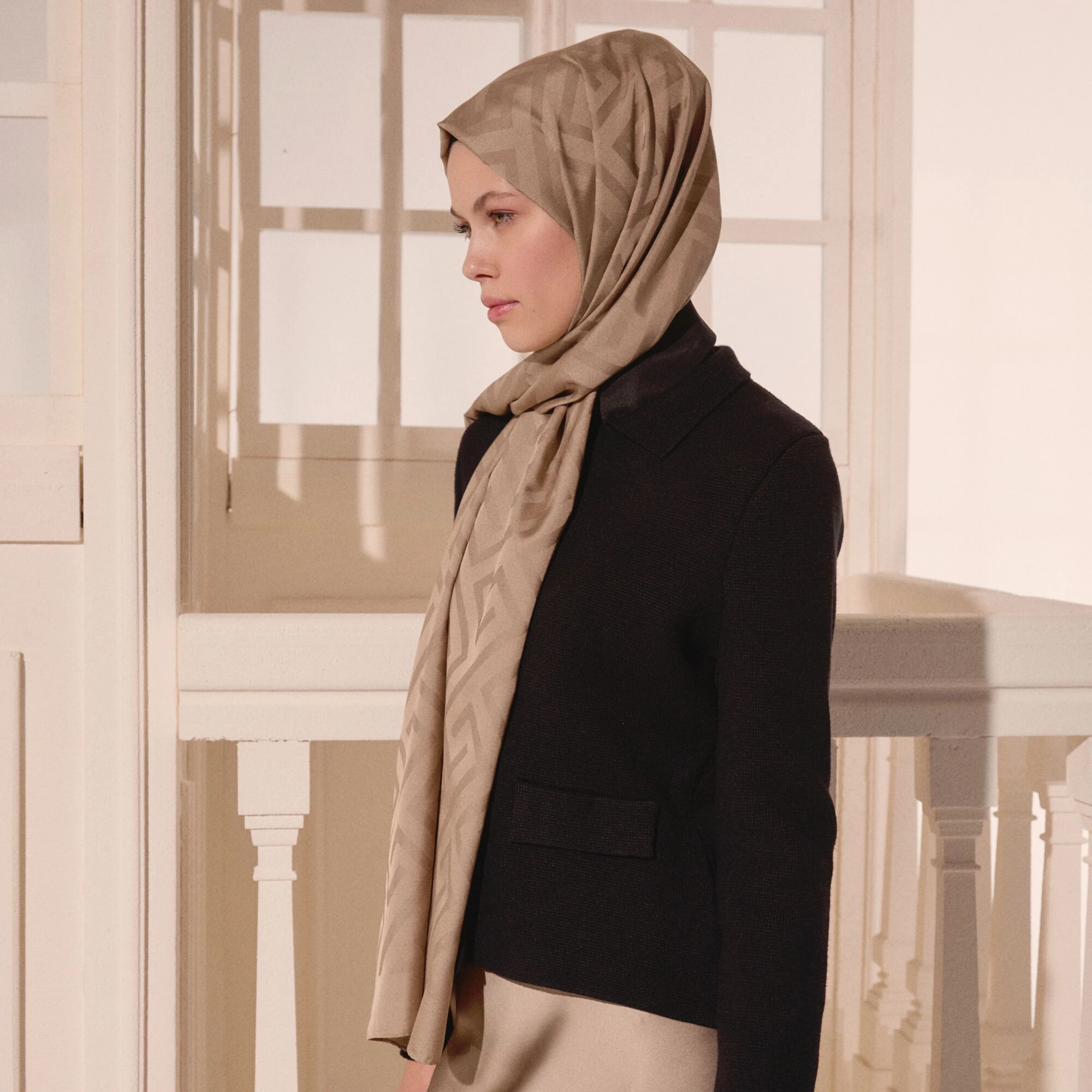 Vizon G Desen Jakarlı Yün İpek Şal