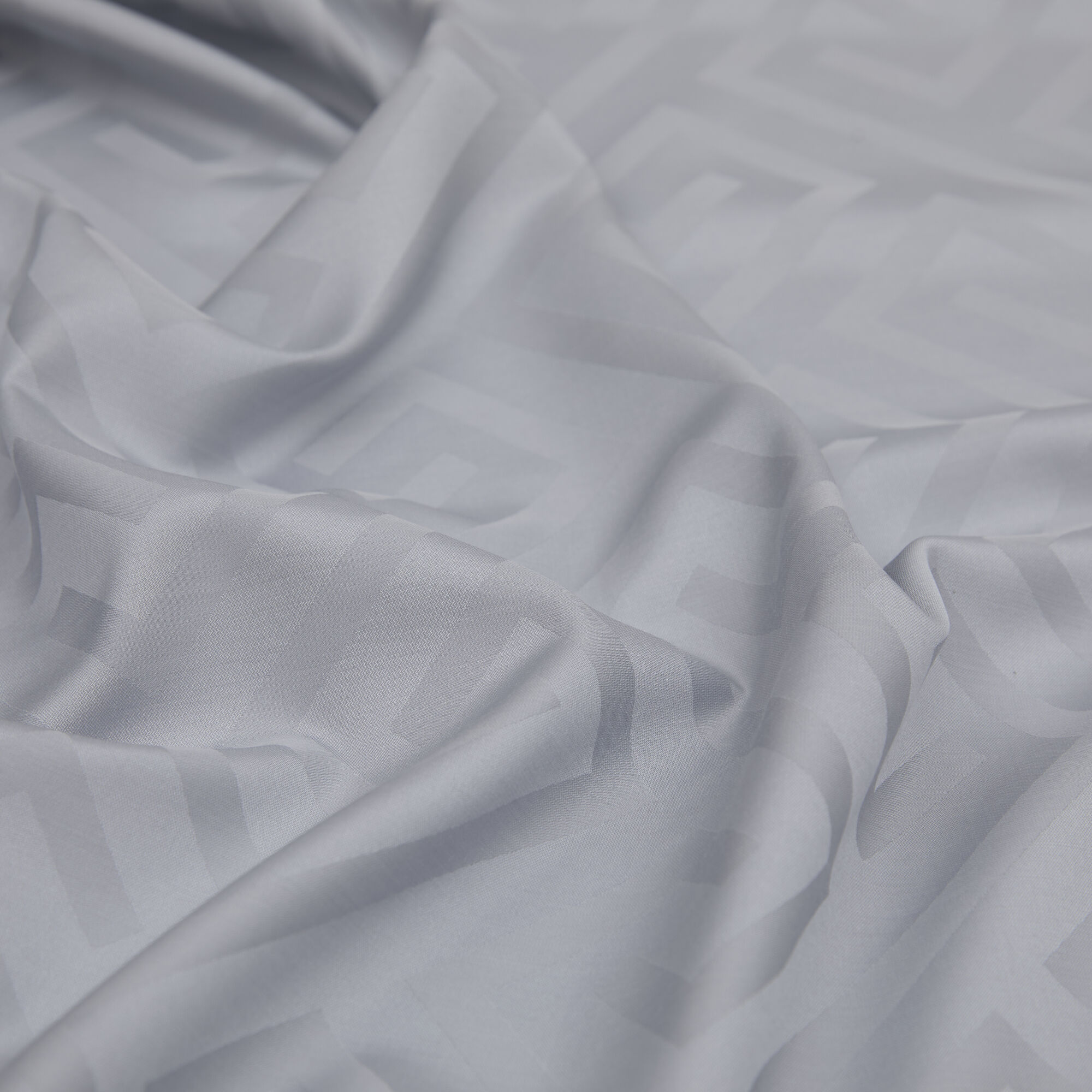 Gümüş G Desen Jakarlı Yün İpek Şal