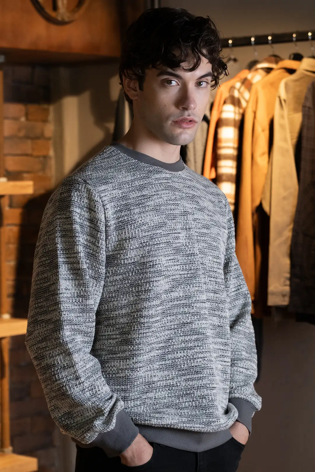 Bisiklet Yaka Gri Jakarlı Kazak