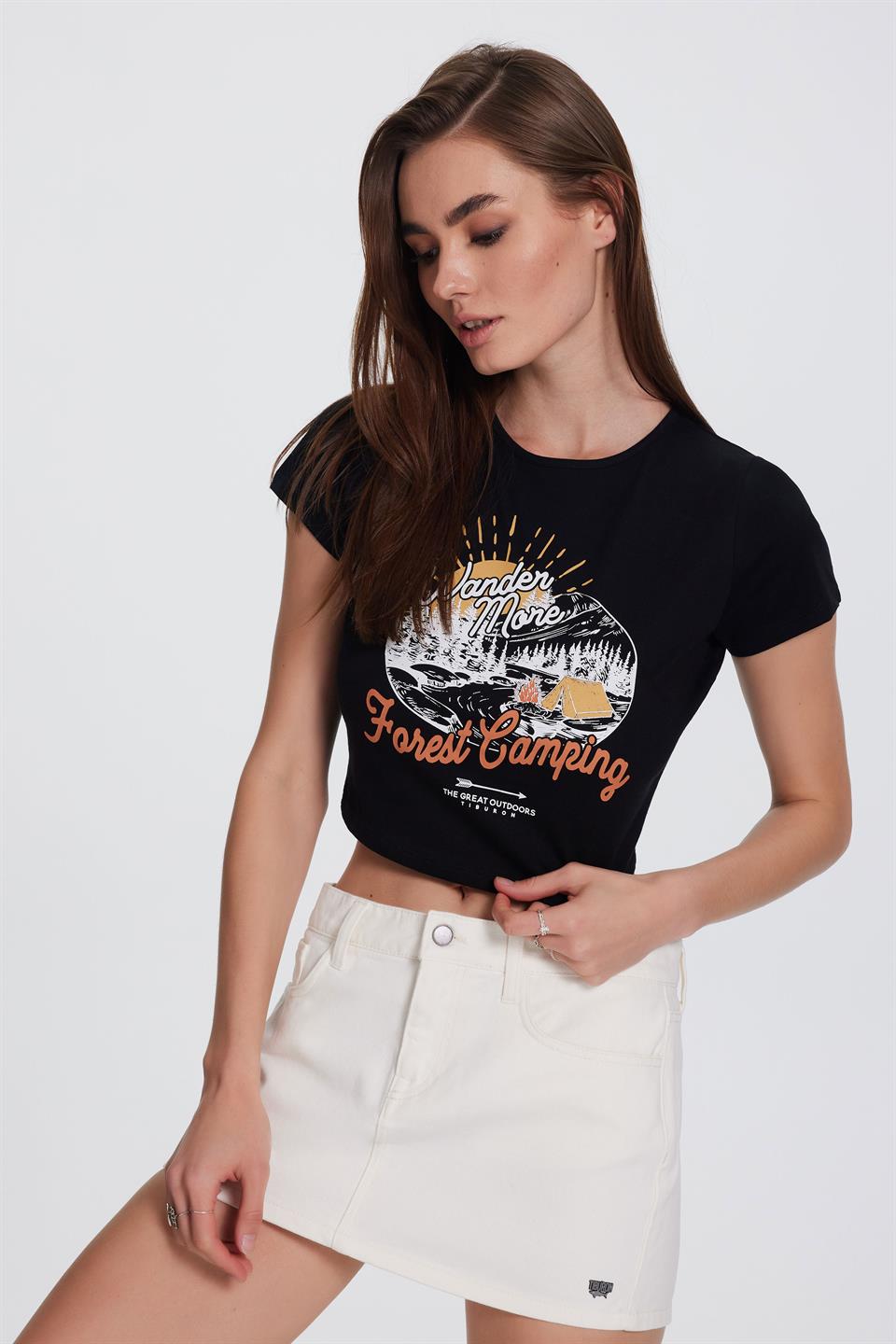 Siyah Baskılı Kadın Crop Tişört