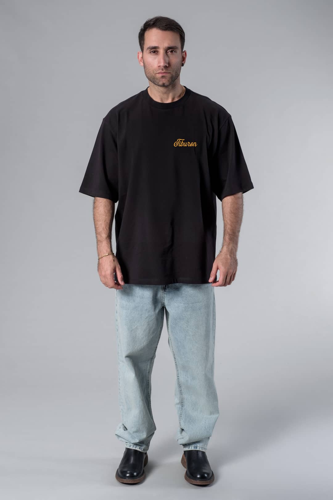 Önü ve Arkası Baskılı Siyah Tişört