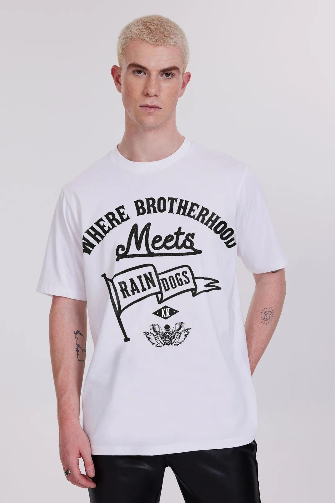 Rain Dogs Önü Slogan Baskılı Beyaz Erkek Tişört