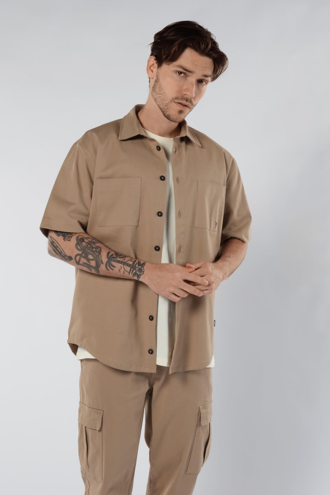 Erkek Bej Gabardin Kısa Kollu Gömlek