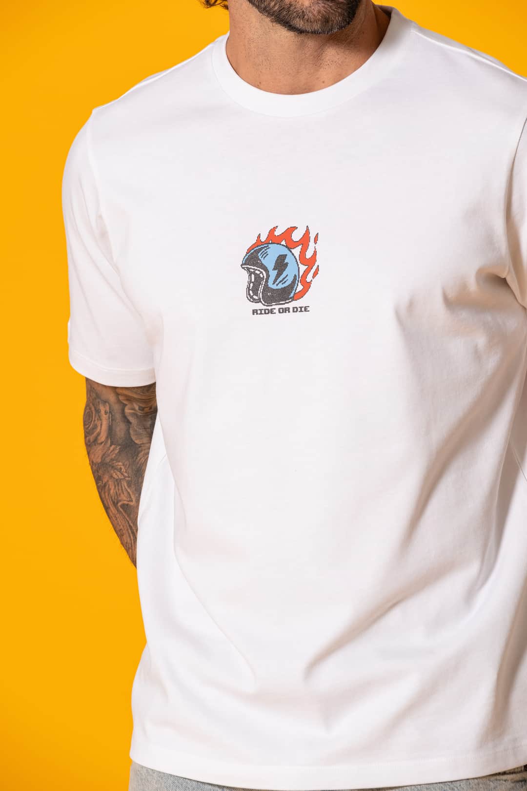 Minimal Oyun Tema Baskılı Beyaz Regular Tişört
