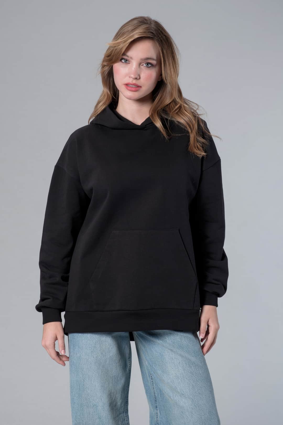 Siyah Kapüşonlu Cepli Hoodie
