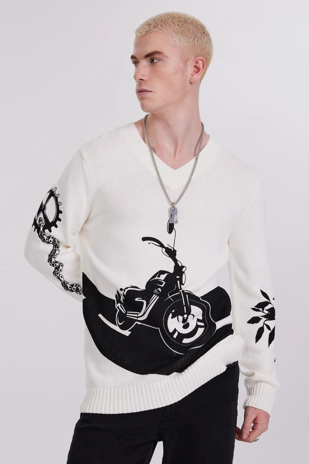 Baskılı V Yaka Beyaz Erkek Triko Kazak