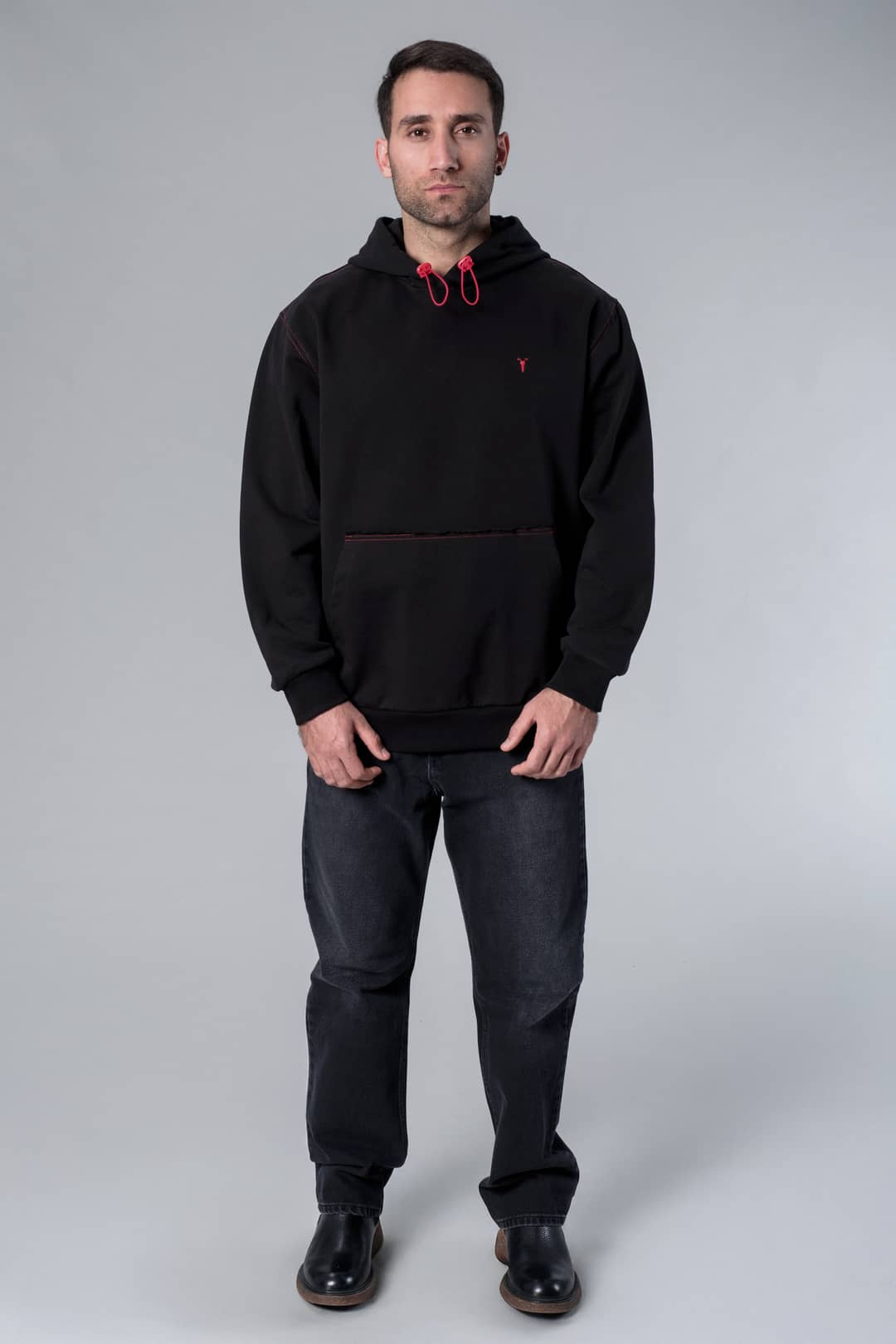 Nakış Detaylı Siyah Oversize Hoodie