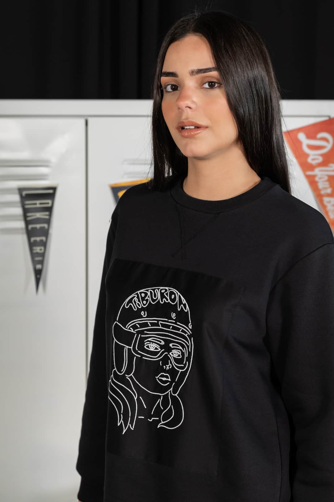 Tasarım Nakışlı Regular Kadın Siyah Sweatshirt